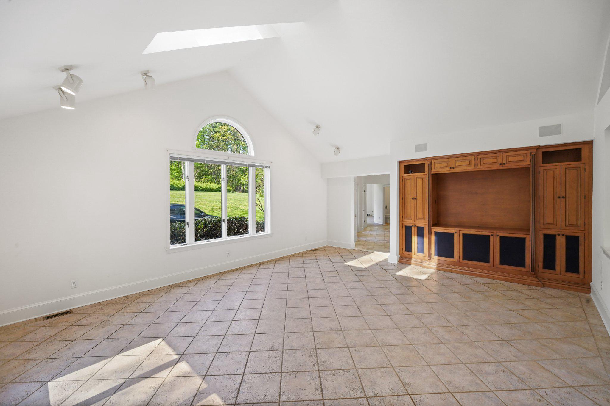 BRIGHTON ESTATES - Residential