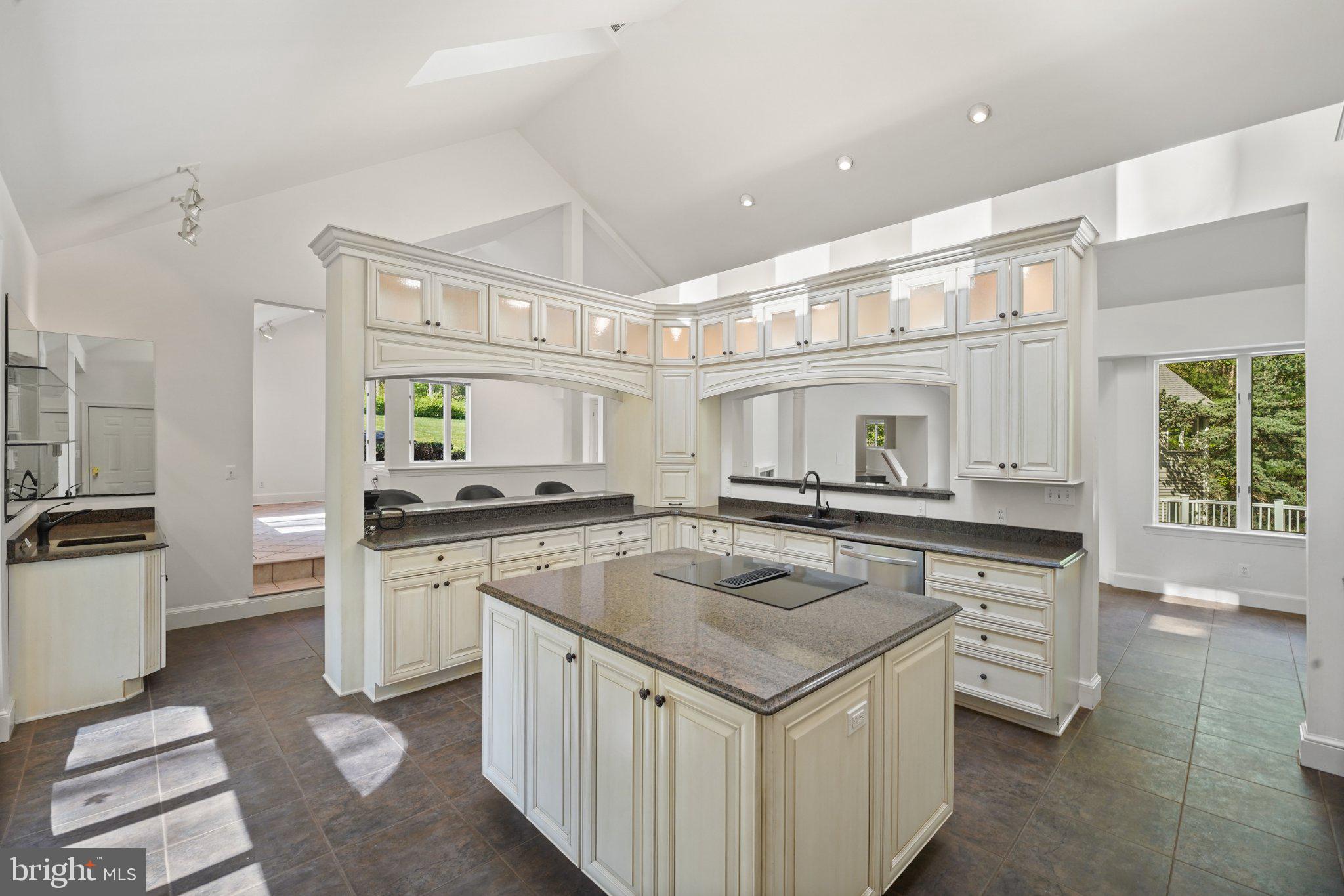 BRIGHTON ESTATES - Residential