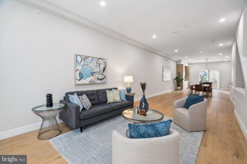 Townhouse For Sale - 609 E Locust Avenue<br/> PHILADELPHIA, PA 19144