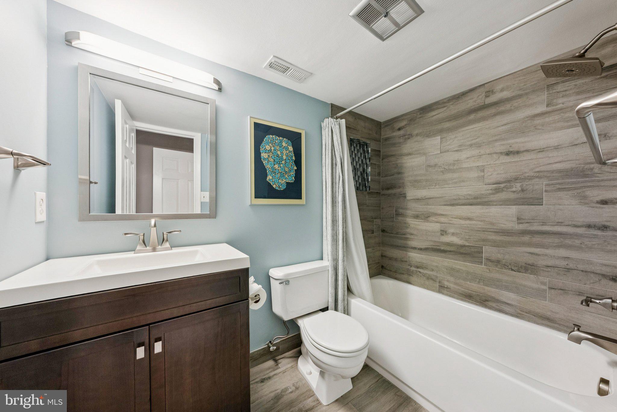 WHISPERHILL - Residential