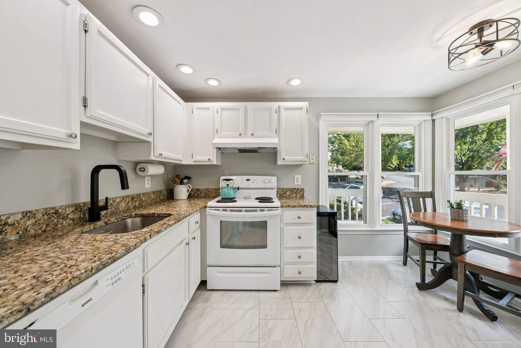 WHISPERHILL - Residential