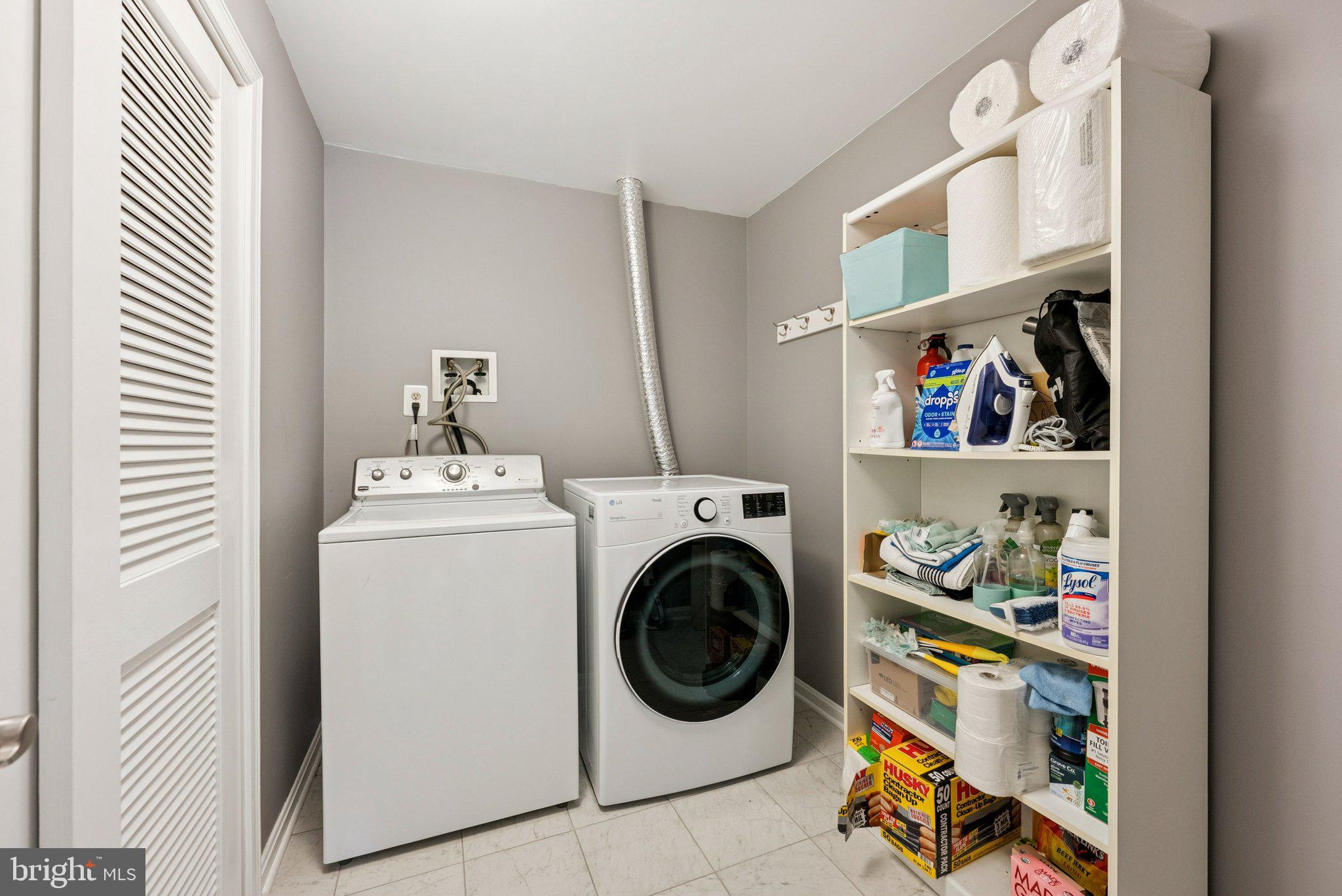 WHISPERHILL - Residential