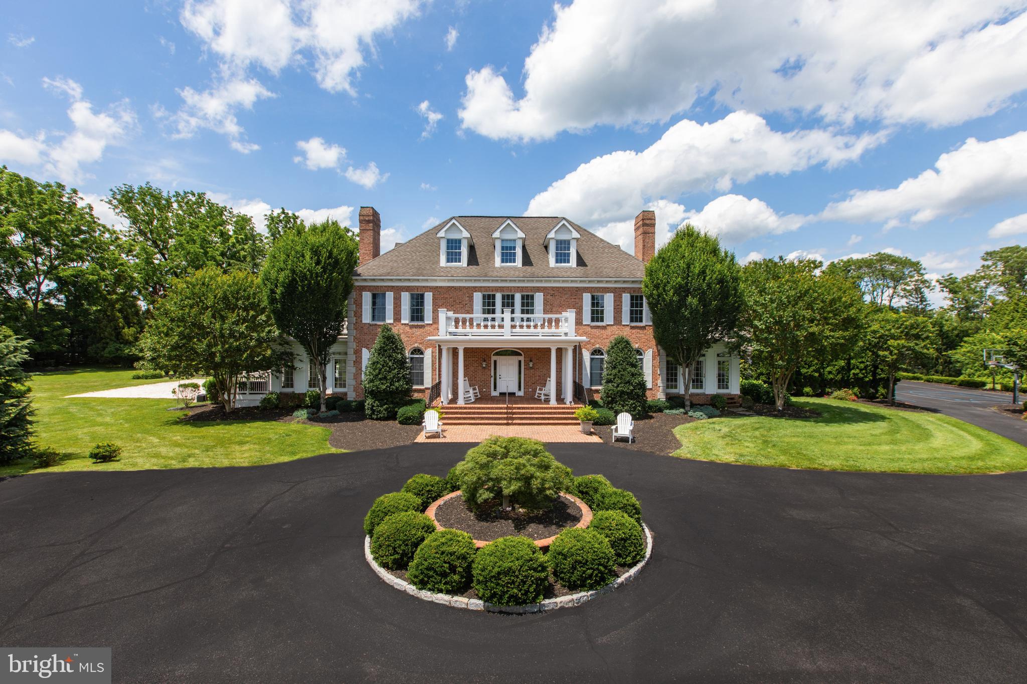 6 TIMBERPARK COURT
