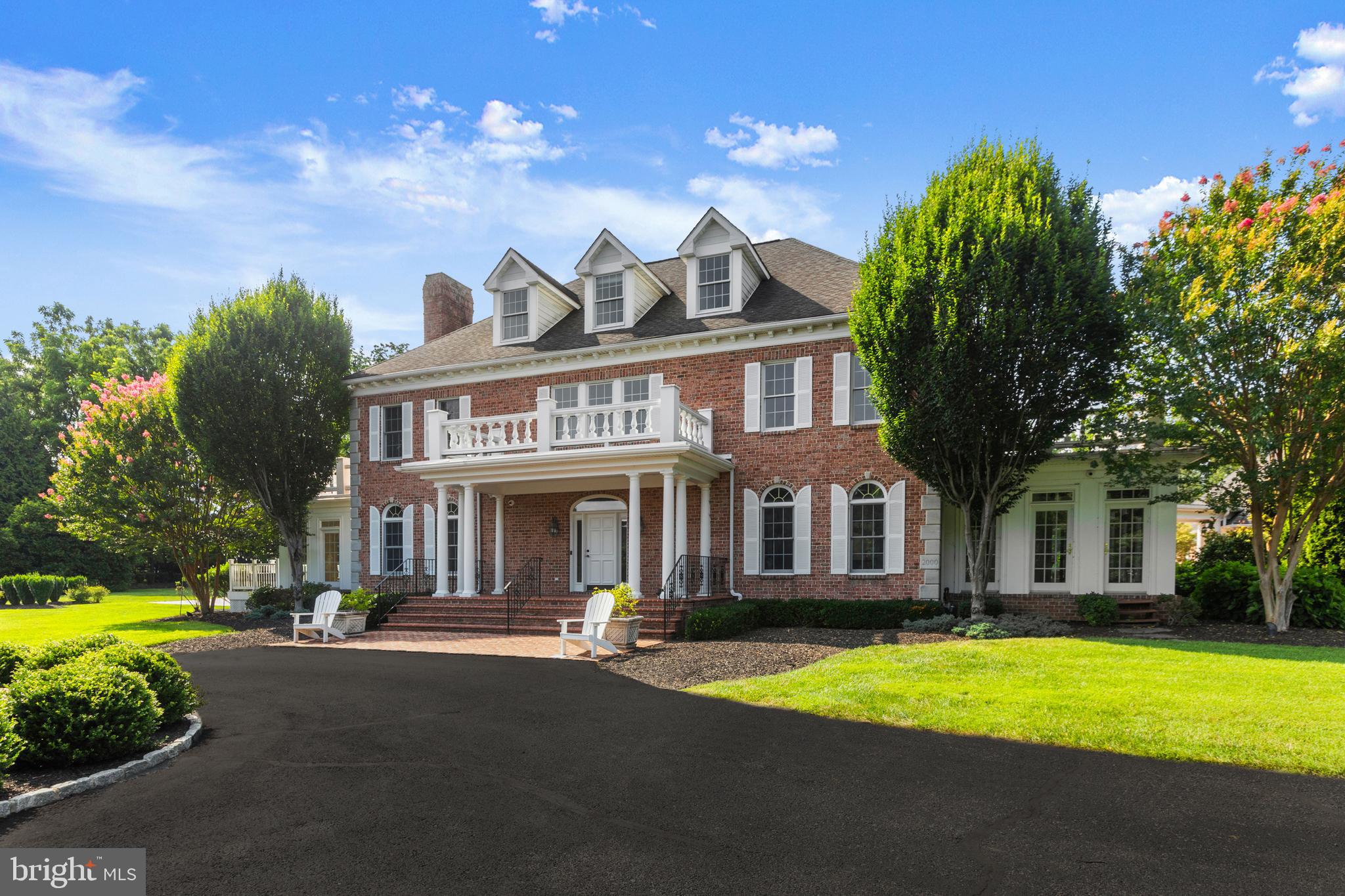 6 TIMBERPARK COURT