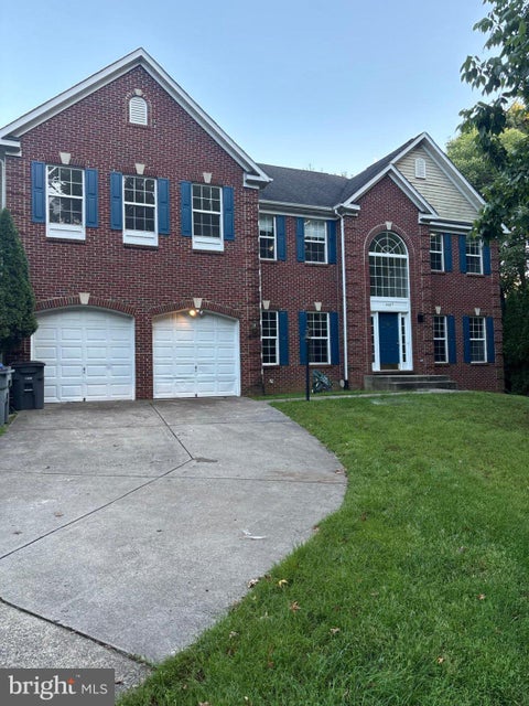 Photo of 14417 Nicholas Schar Way, CENTREVILLE, VA 20121 (MLS # VAFX2343314)