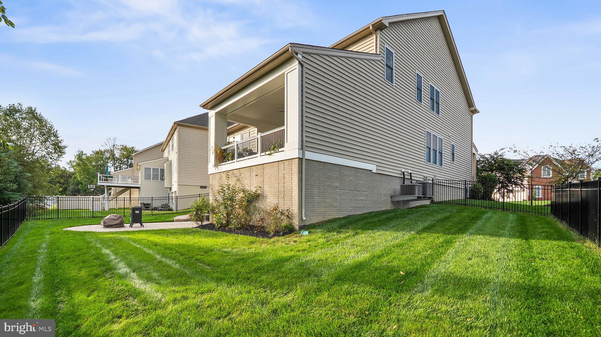 THE GLEN AT ARUNDEL FOREST - Residential