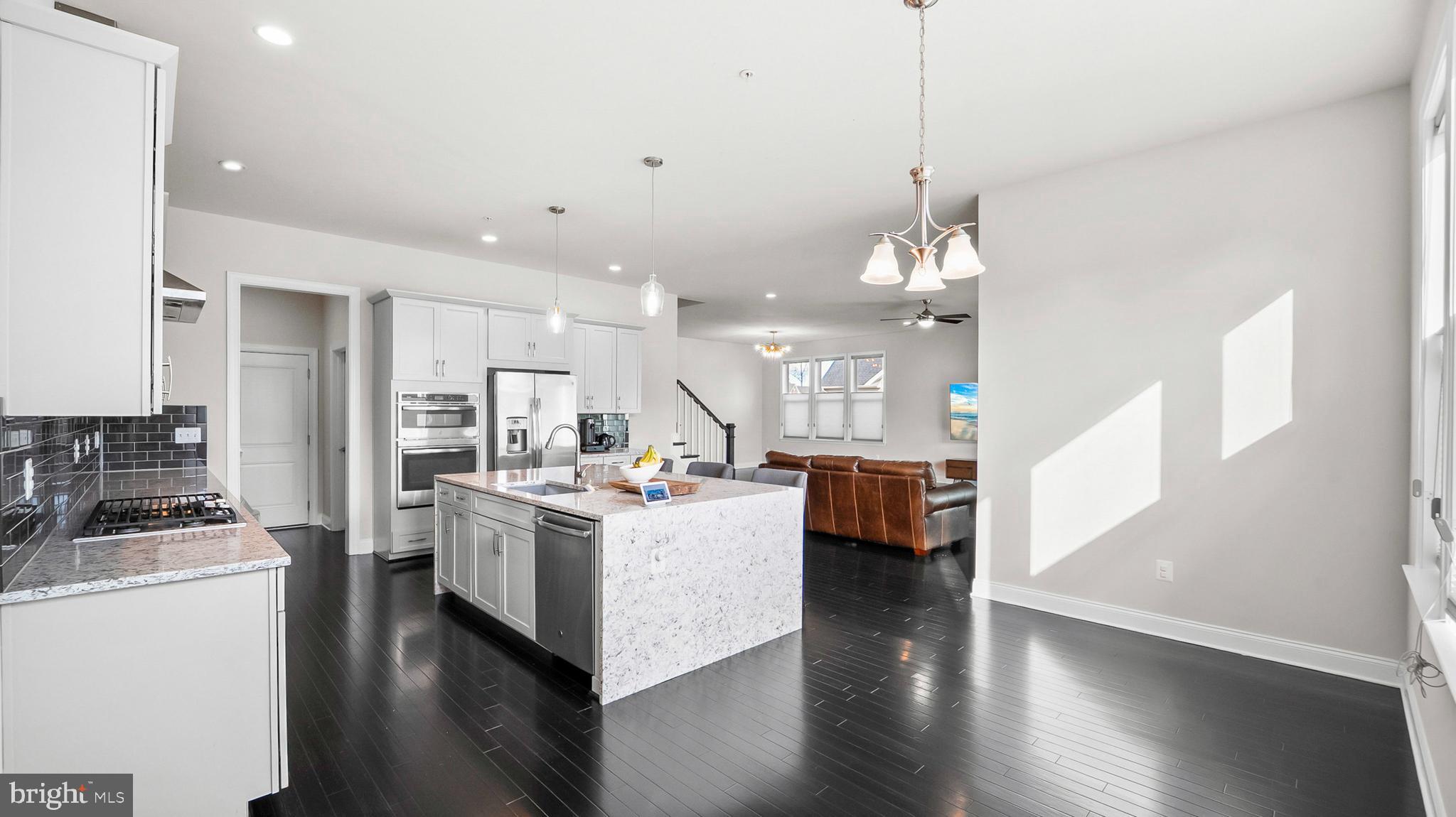 THE GLEN AT ARUNDEL FOREST - Residential