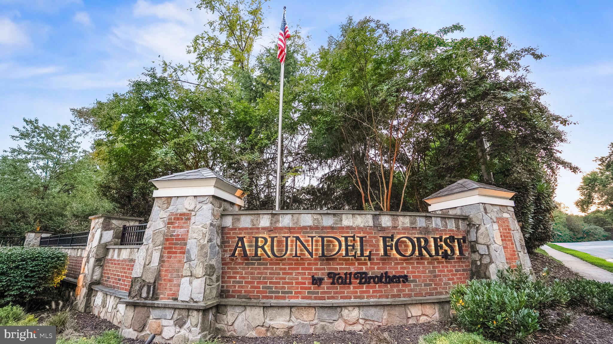 THE GLEN AT ARUNDEL FOREST - Residential