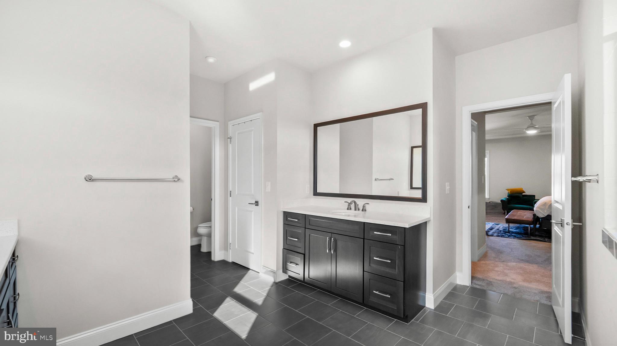 THE GLEN AT ARUNDEL FOREST - Residential