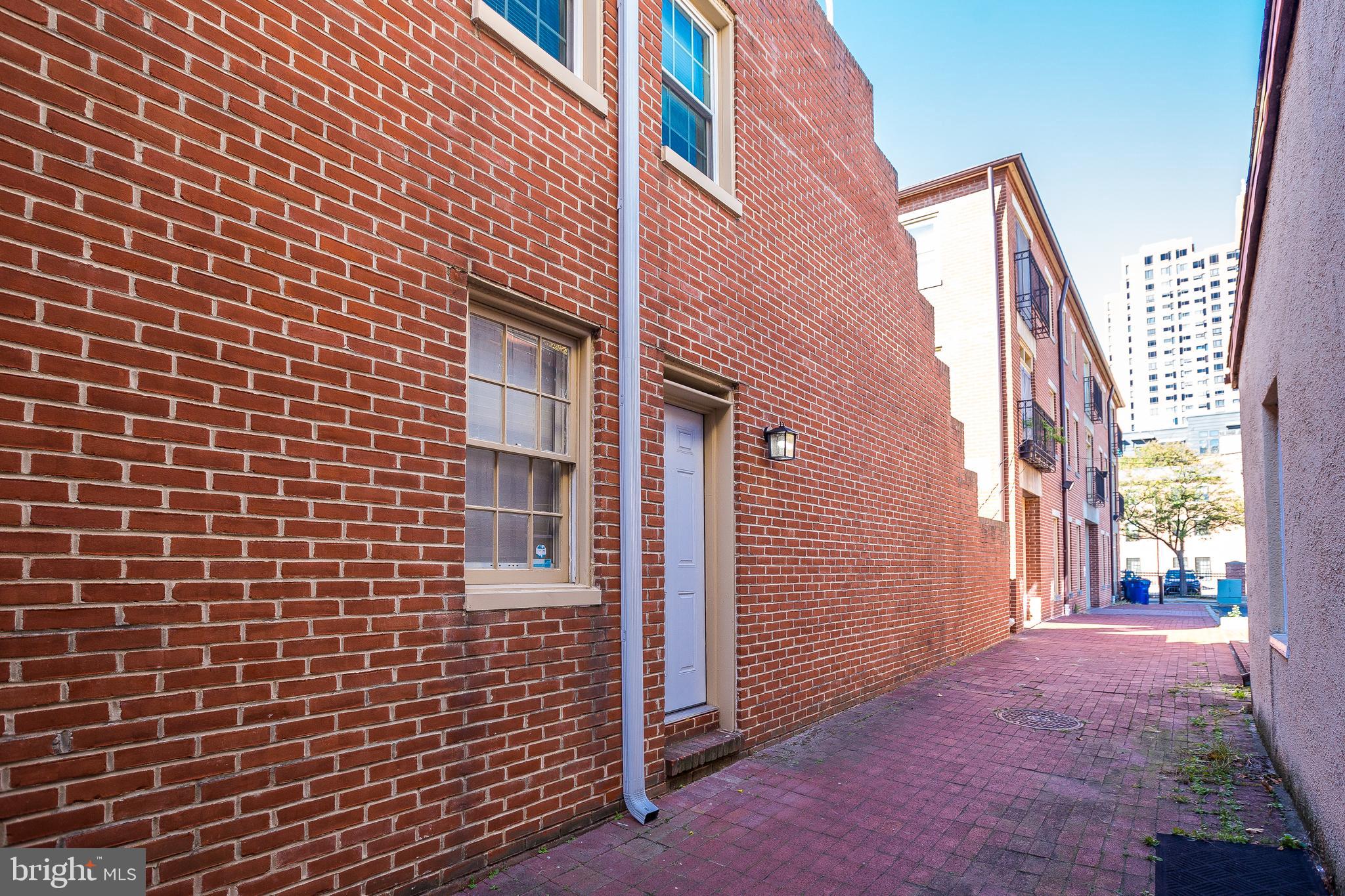 FEDERAL HILL HISTORIC DISTRICT - Residential Lease