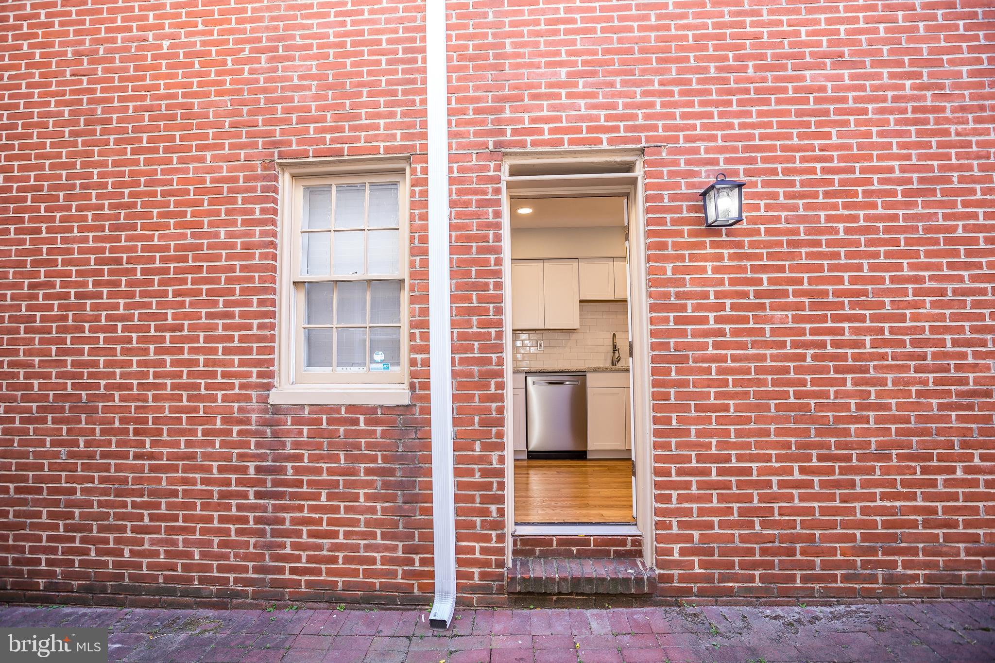 FEDERAL HILL HISTORIC DISTRICT - Residential Lease