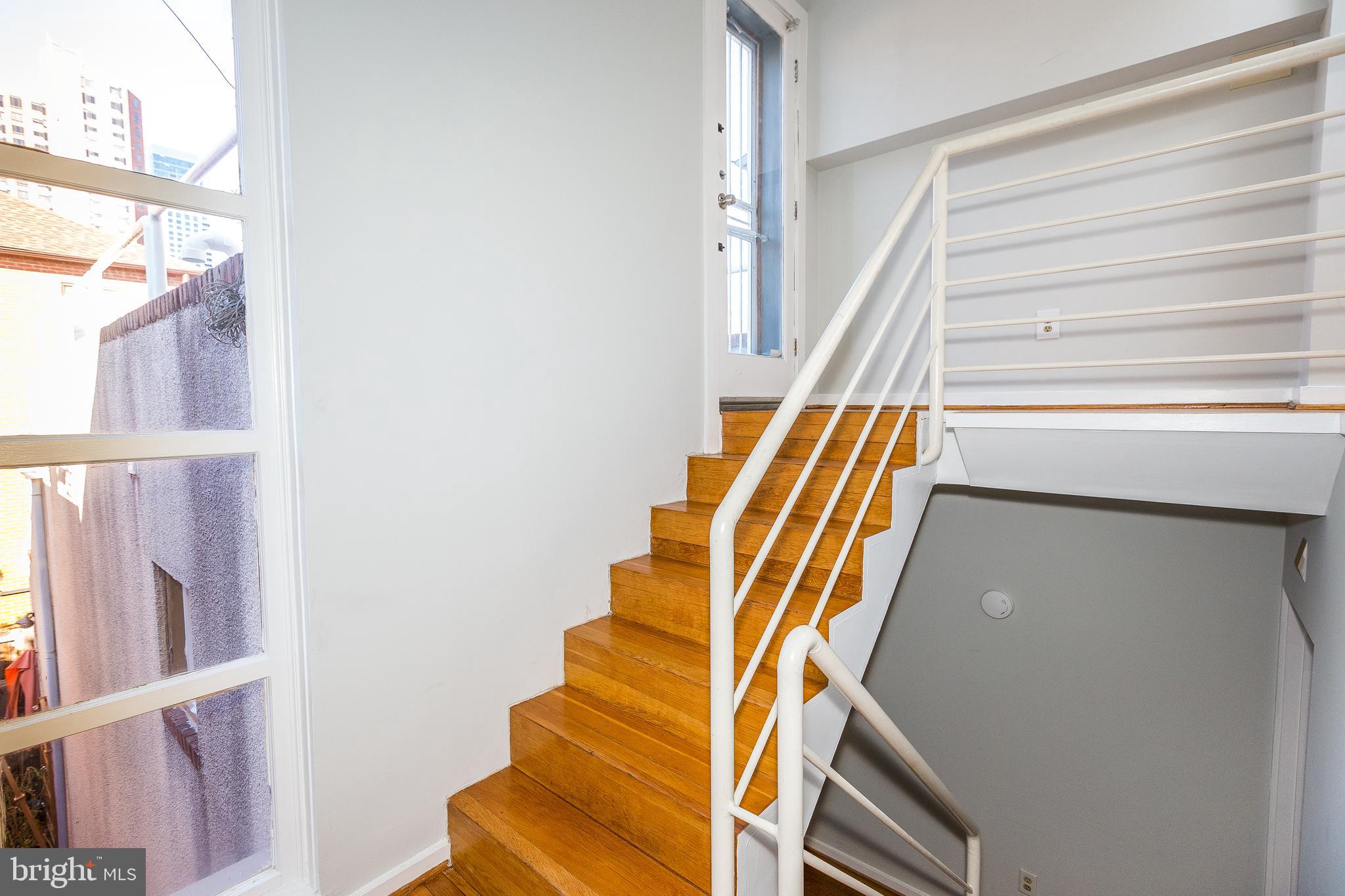 FEDERAL HILL HISTORIC DISTRICT - Residential Lease