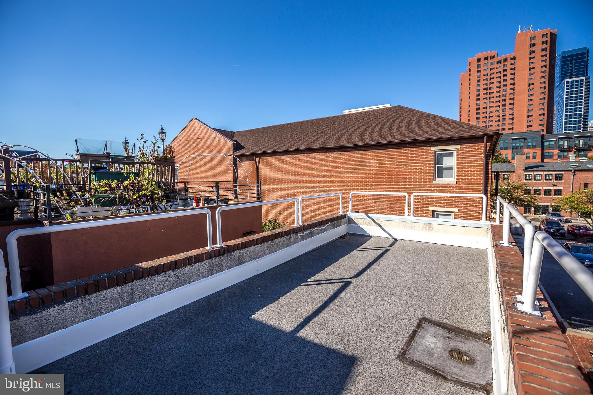 FEDERAL HILL HISTORIC DISTRICT - Residential Lease