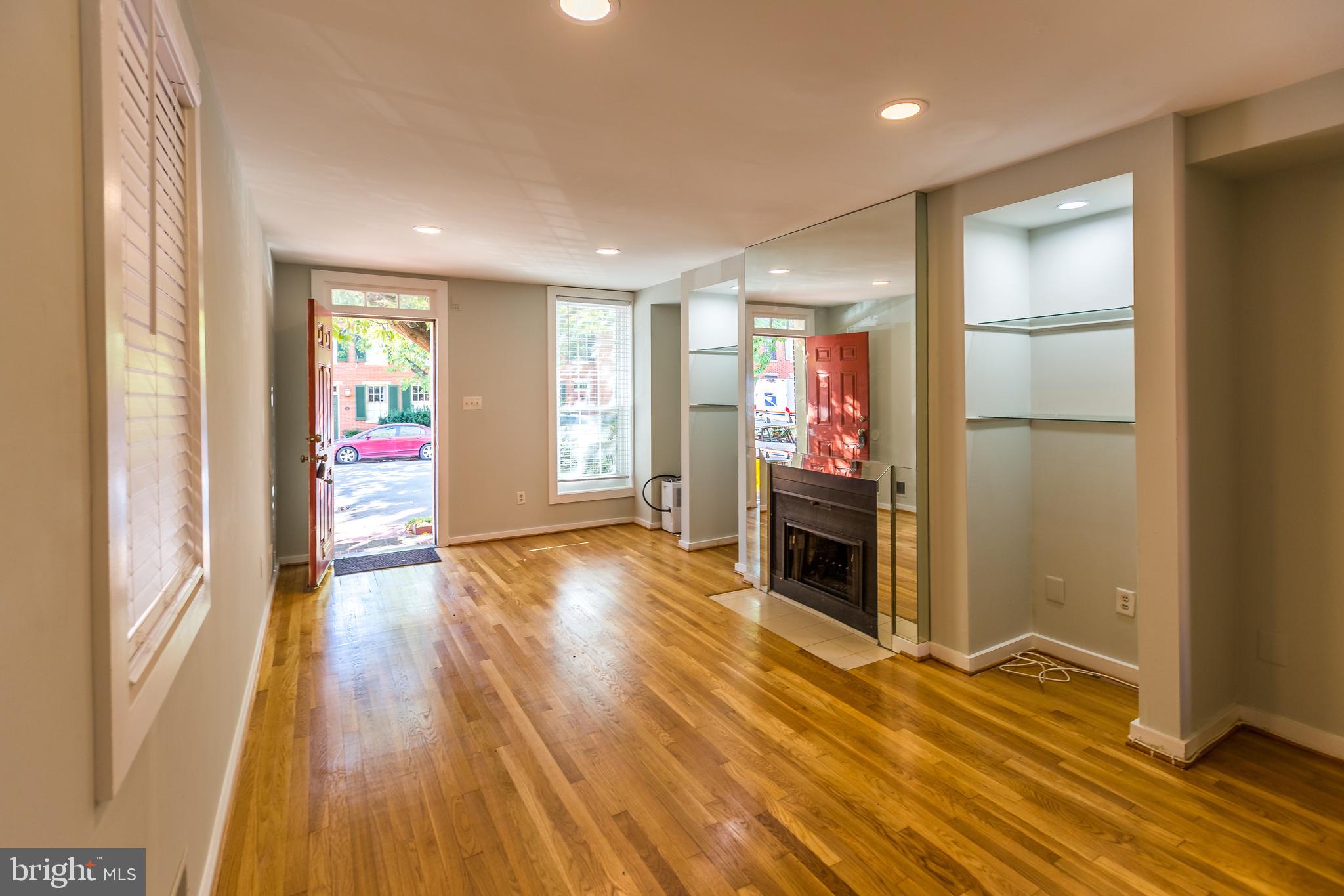 FEDERAL HILL HISTORIC DISTRICT - Residential Lease