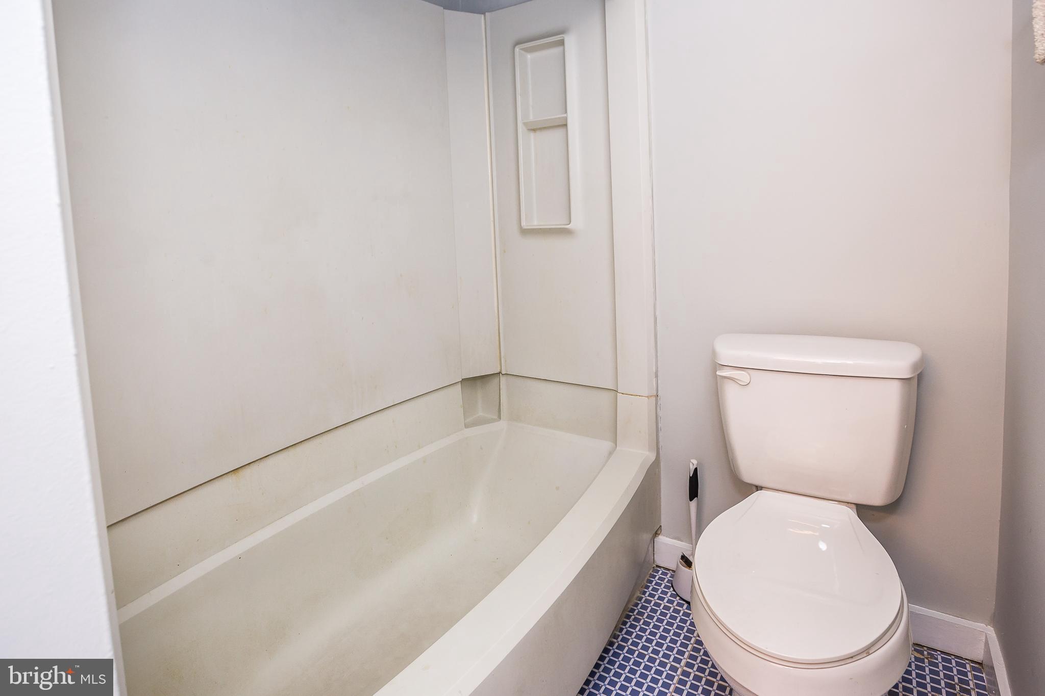 FEDERAL HILL HISTORIC DISTRICT - Residential Lease