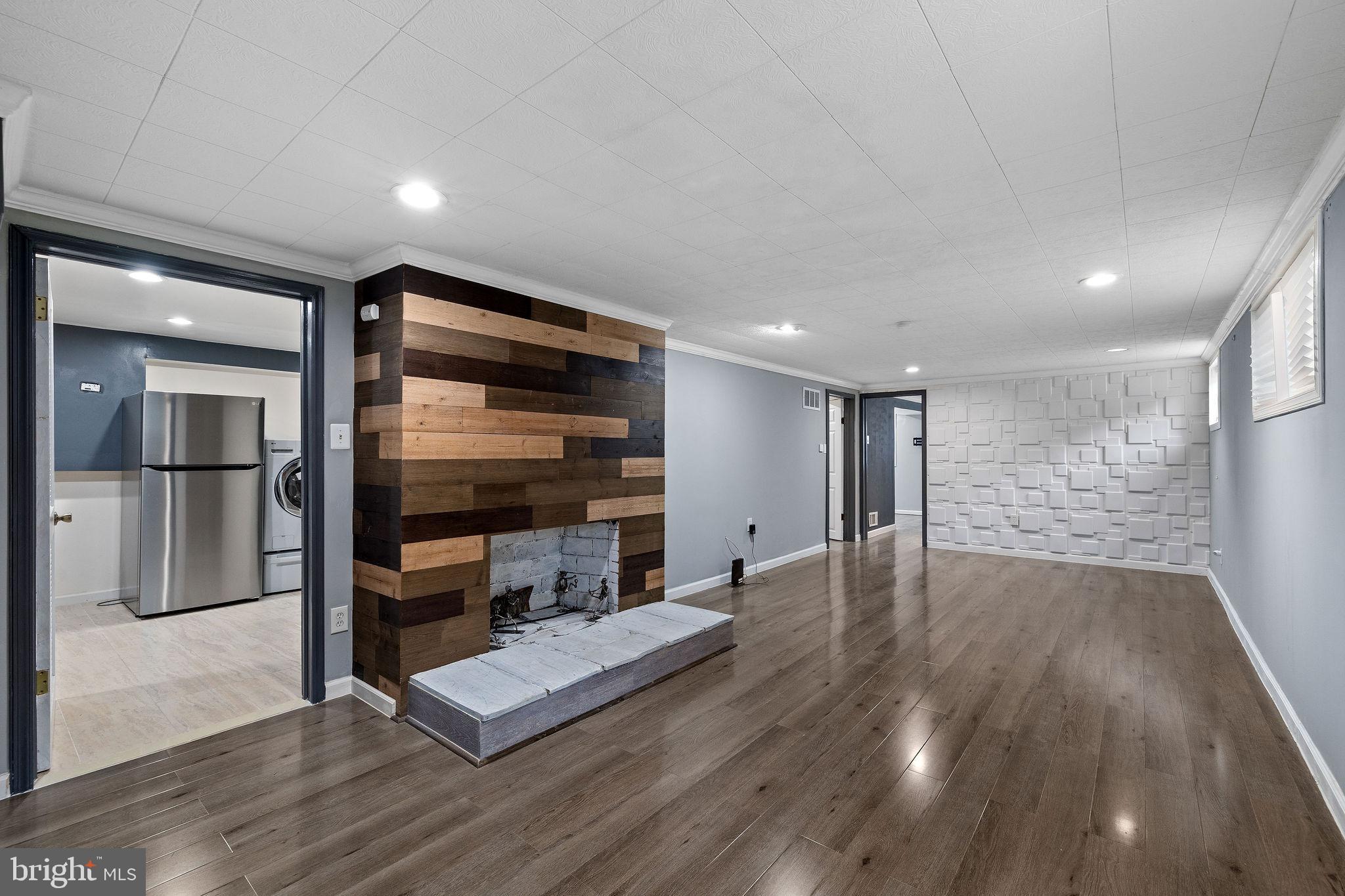 NORTH SPRINGFIELD - Residential Lease