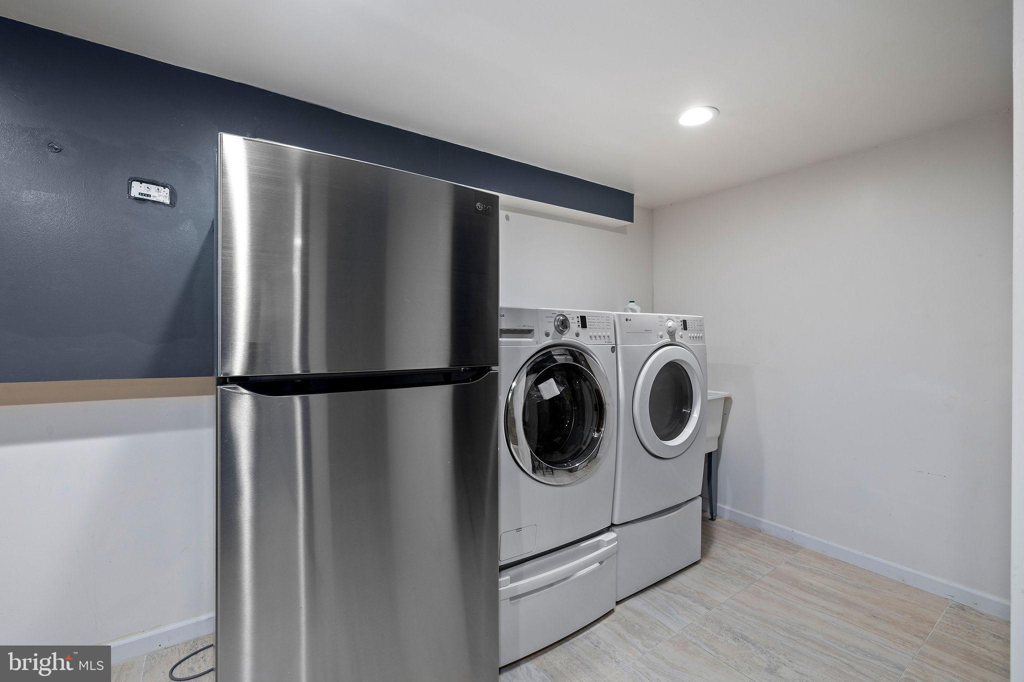 NORTH SPRINGFIELD - Residential Lease