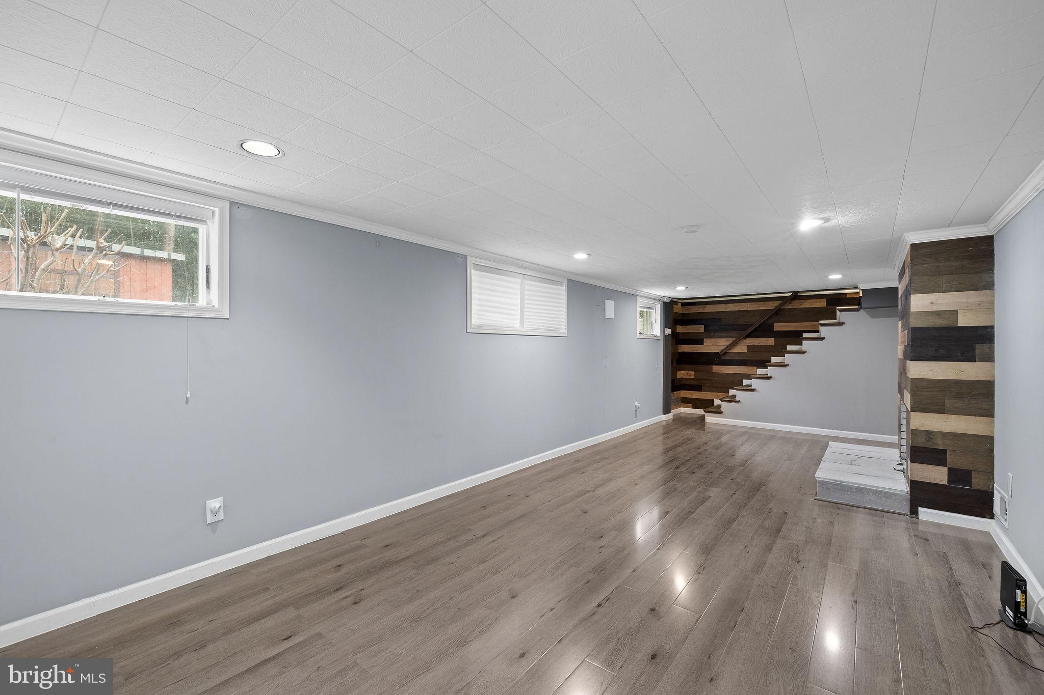 NORTH SPRINGFIELD - Residential Lease