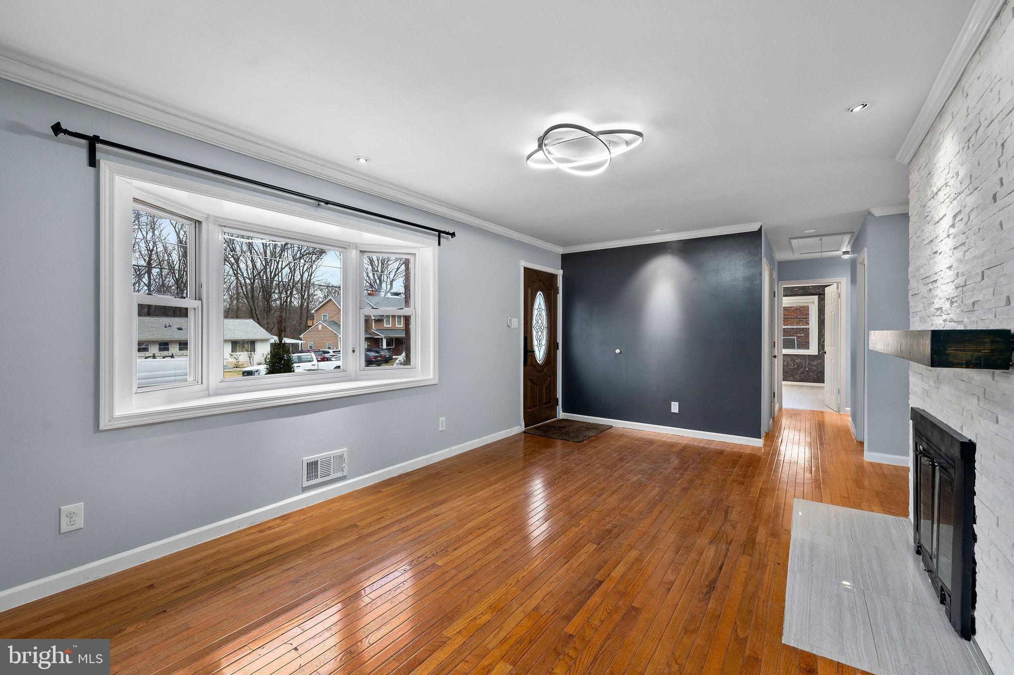 NORTH SPRINGFIELD - Residential Lease