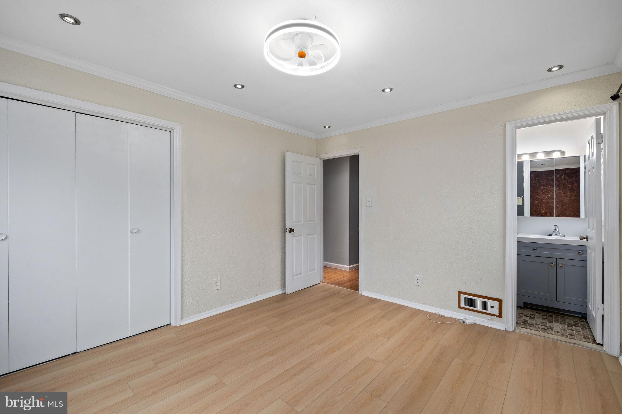 NORTH SPRINGFIELD - Residential Lease