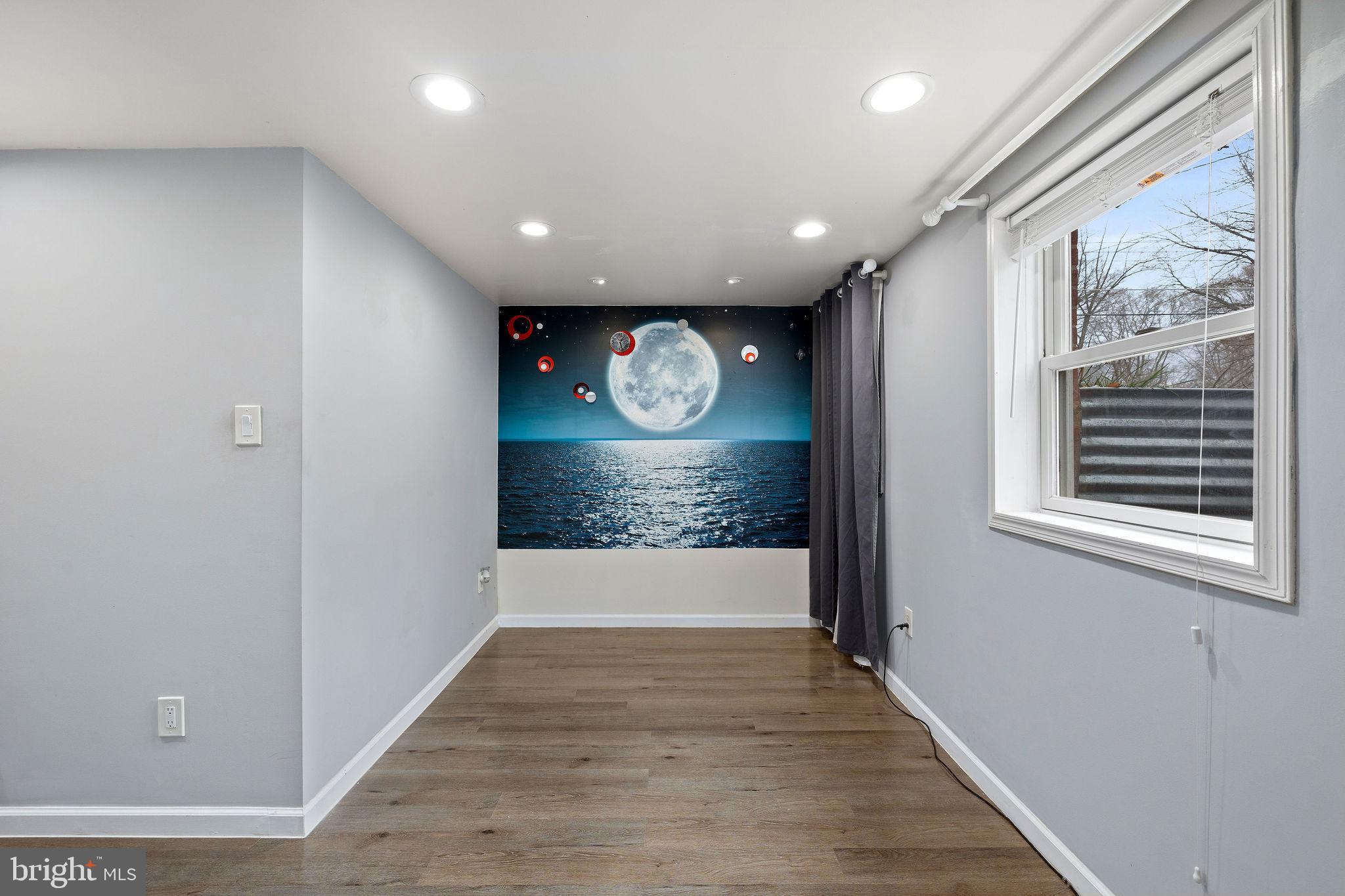 NORTH SPRINGFIELD - Residential Lease