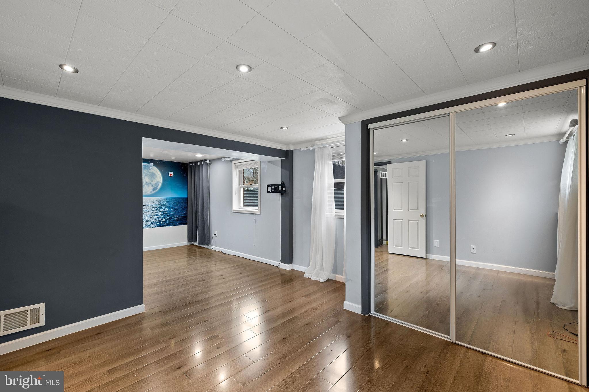 NORTH SPRINGFIELD - Residential Lease