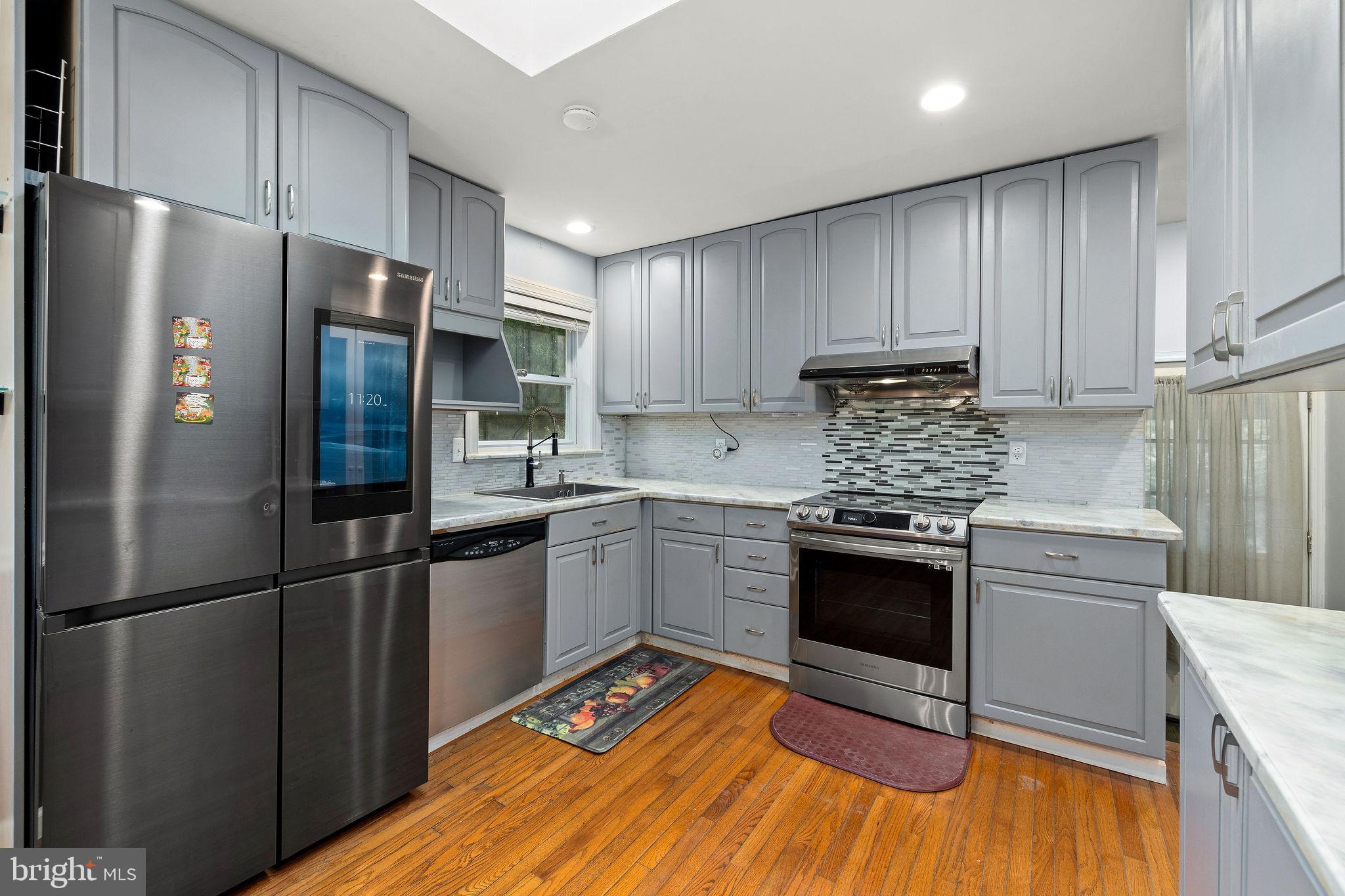 NORTH SPRINGFIELD - Residential Lease