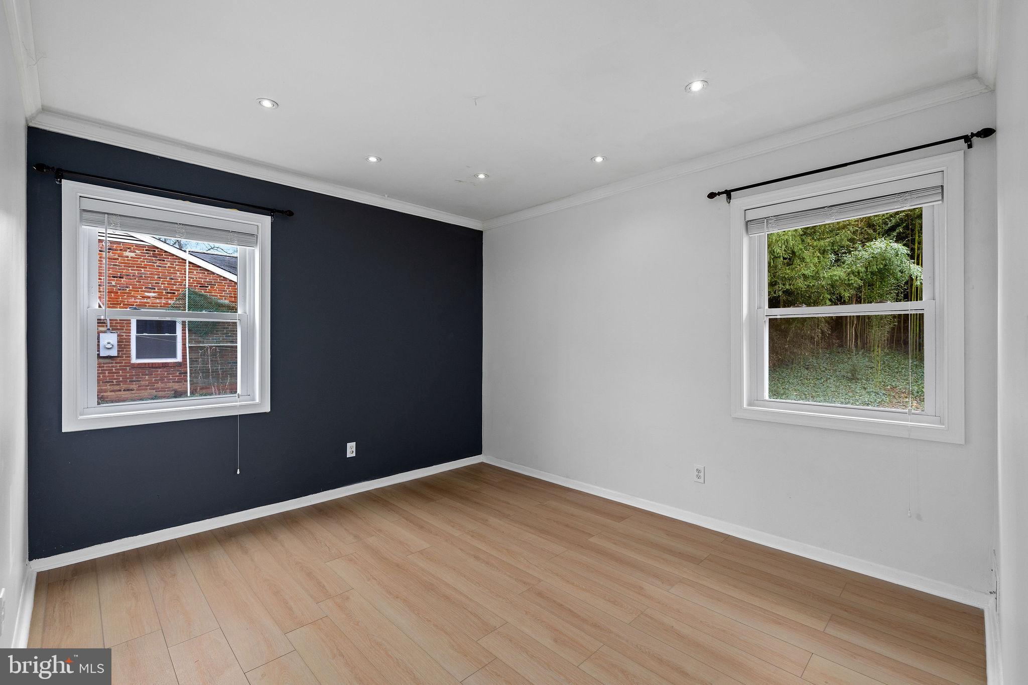 NORTH SPRINGFIELD - Residential Lease