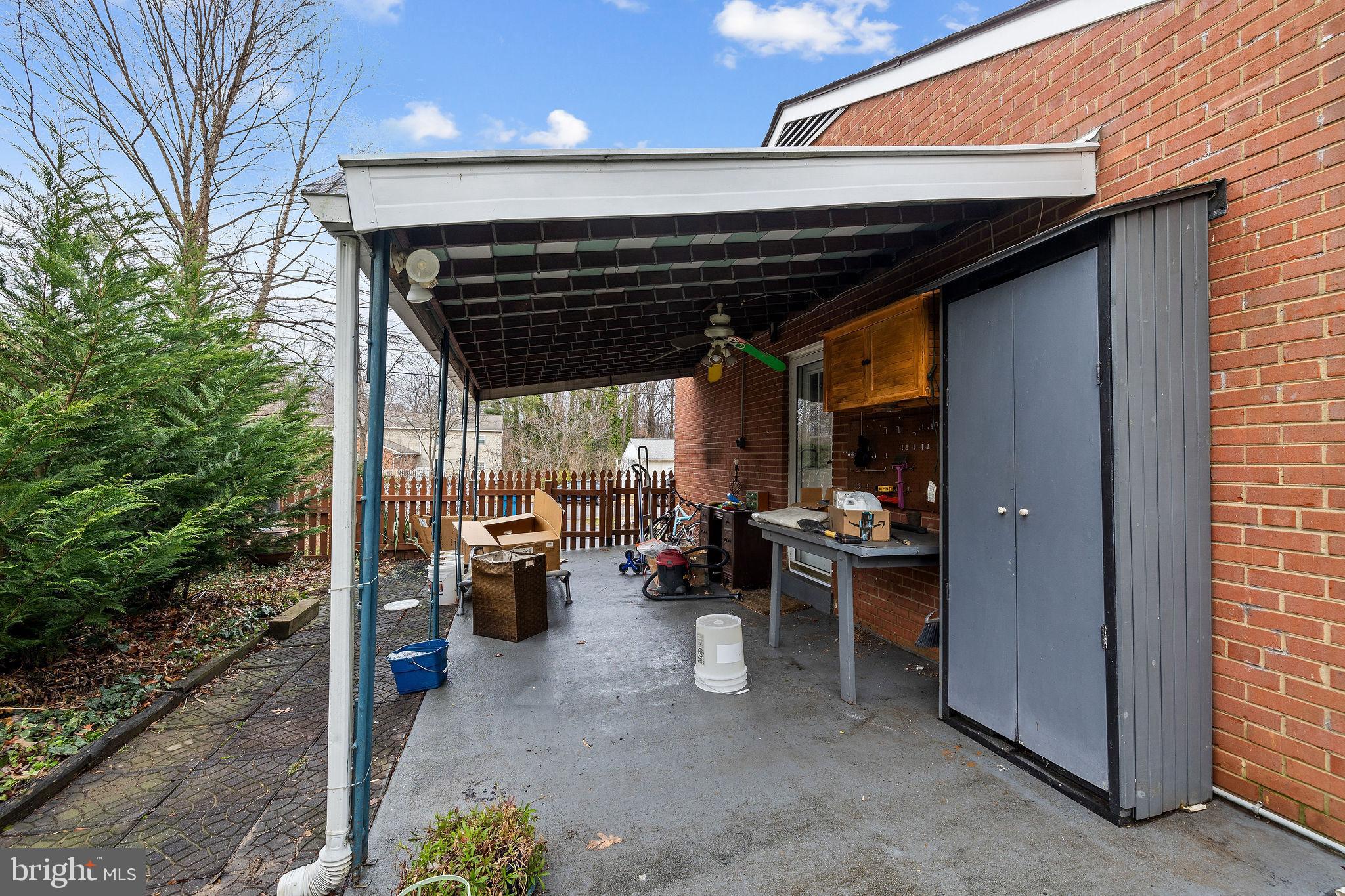 NORTH SPRINGFIELD - Residential Lease