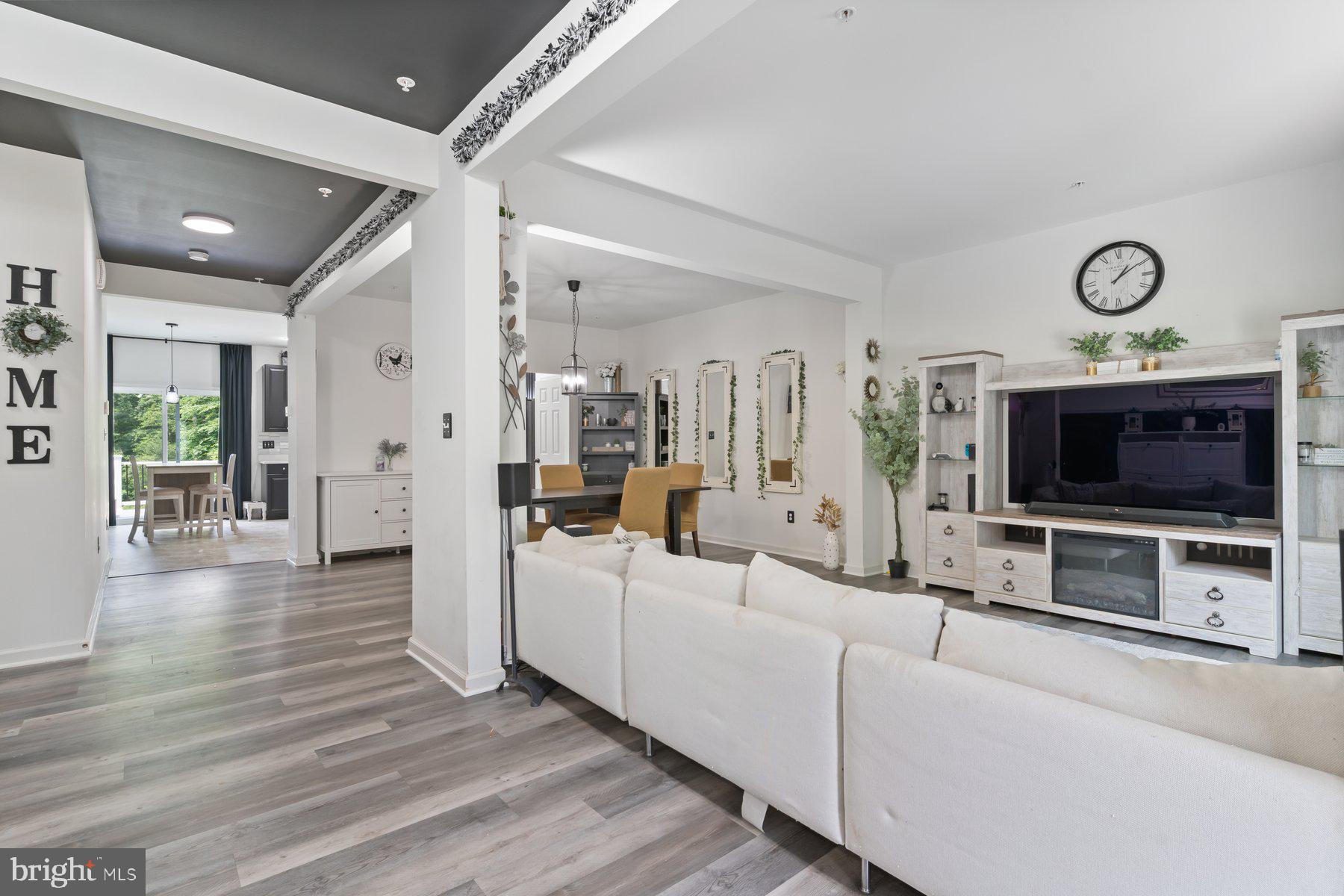 1408 CANOPY LANE
