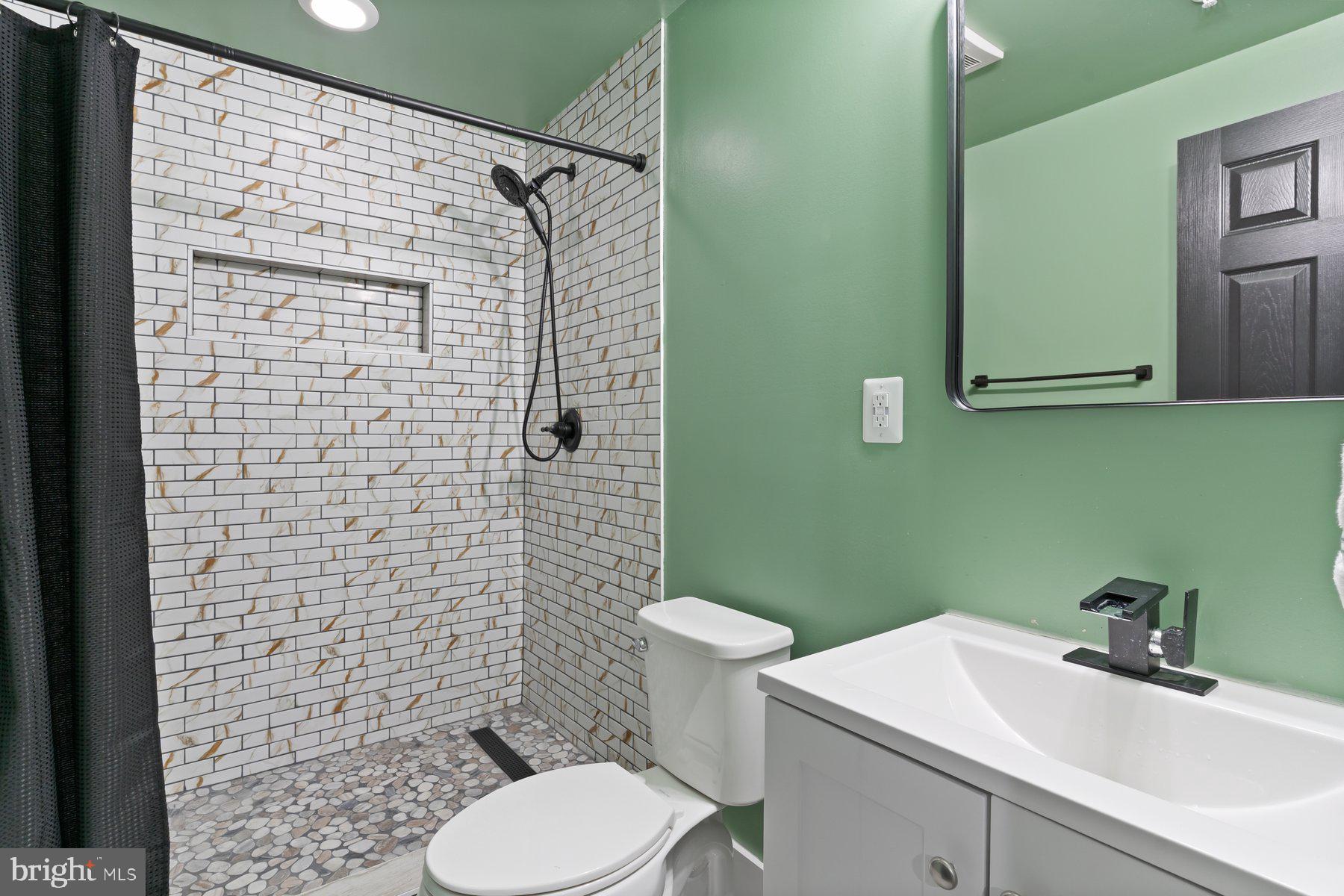 WAUGH CHAPEL WOODS - Residential