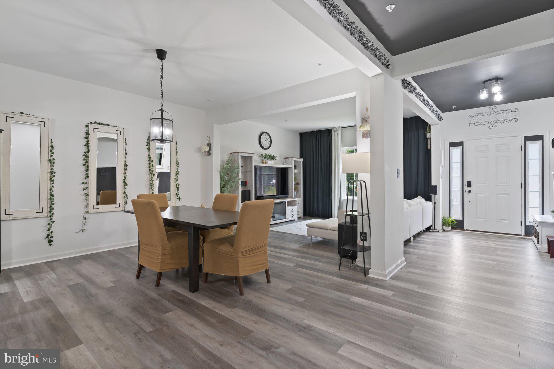 1408 CANOPY LANE