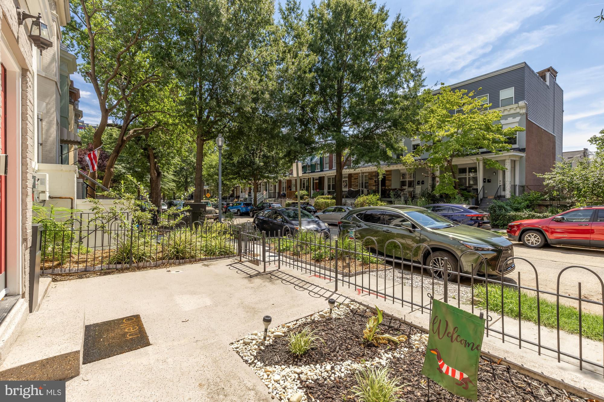 114 QUINCY PLACE NE 1