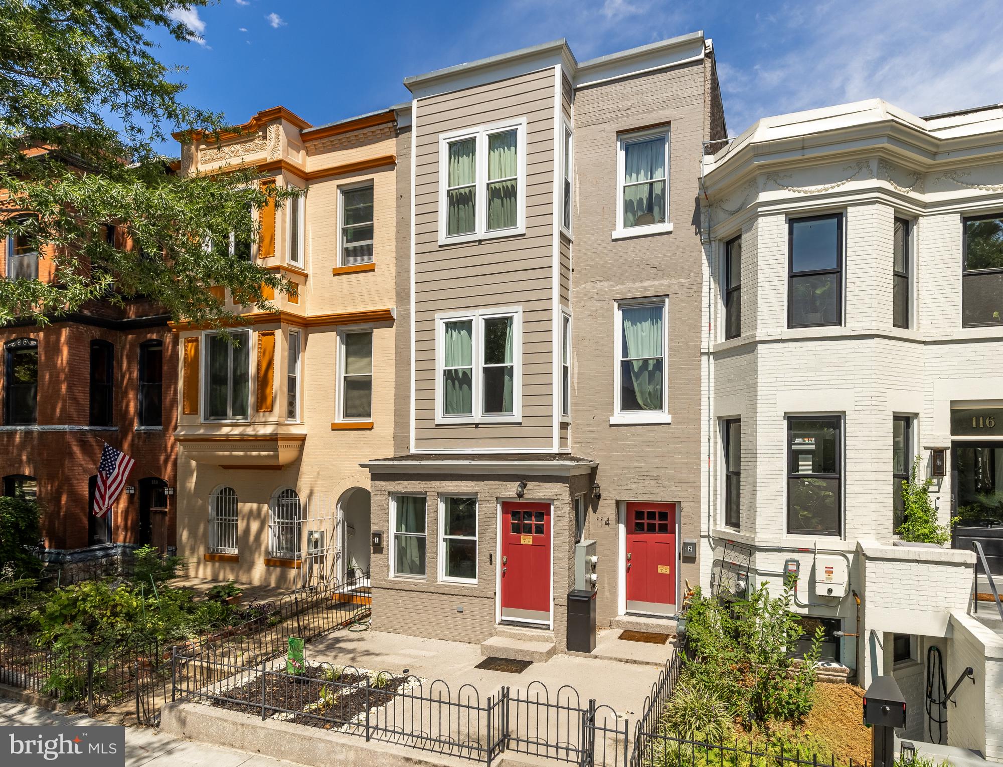 114 QUINCY PLACE NE 1