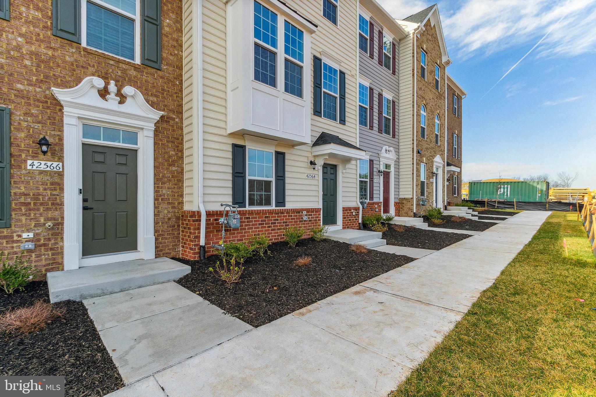 ARCOLA TOWN CENTER - Residential Lease