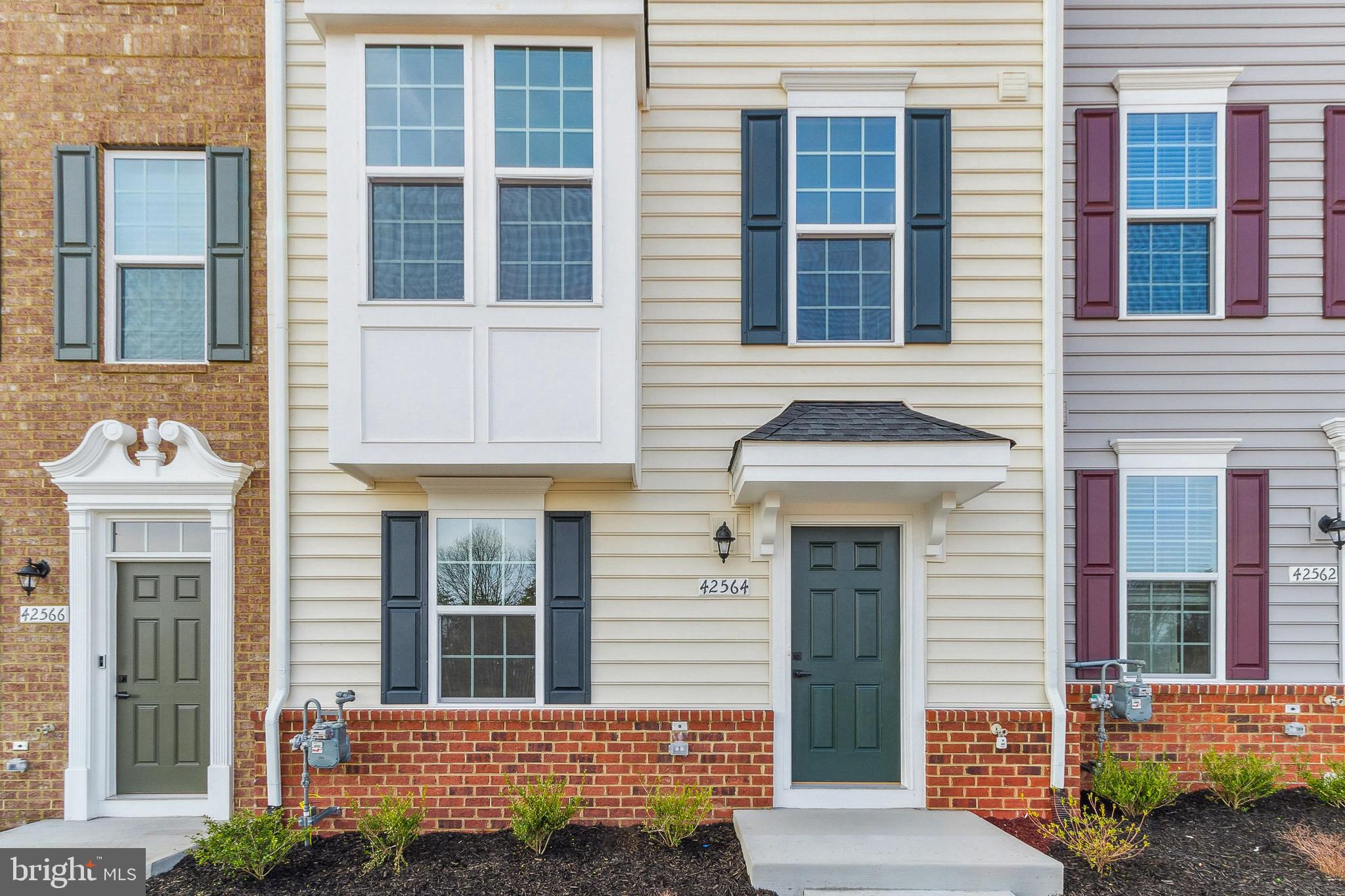 ARCOLA TOWN CENTER - Residential Lease