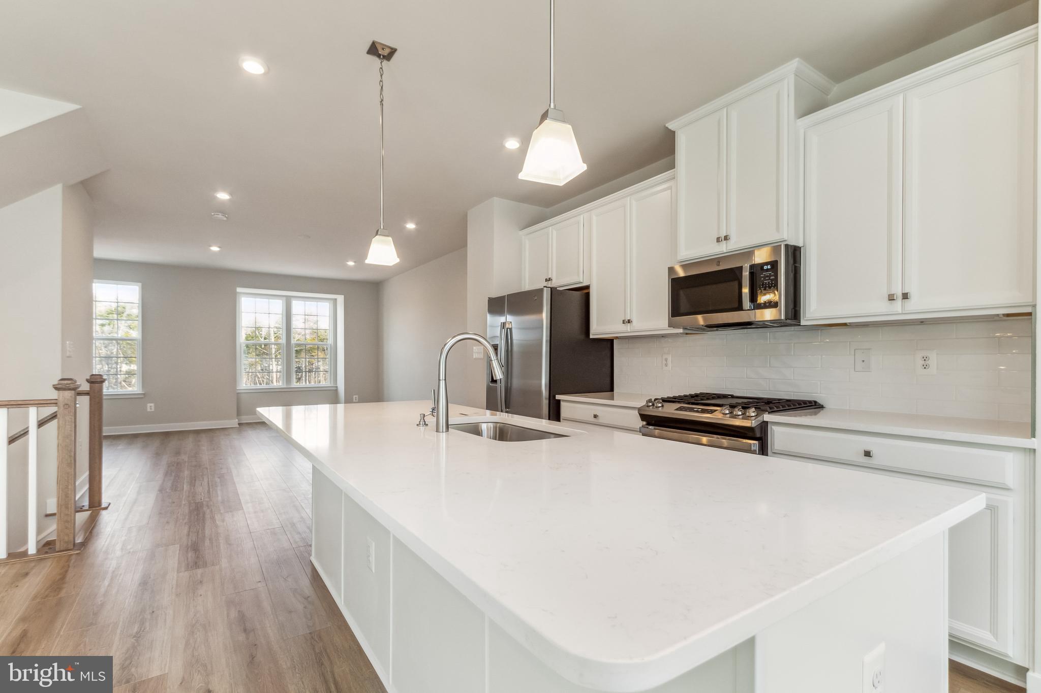 ARCOLA TOWN CENTER - Residential Lease