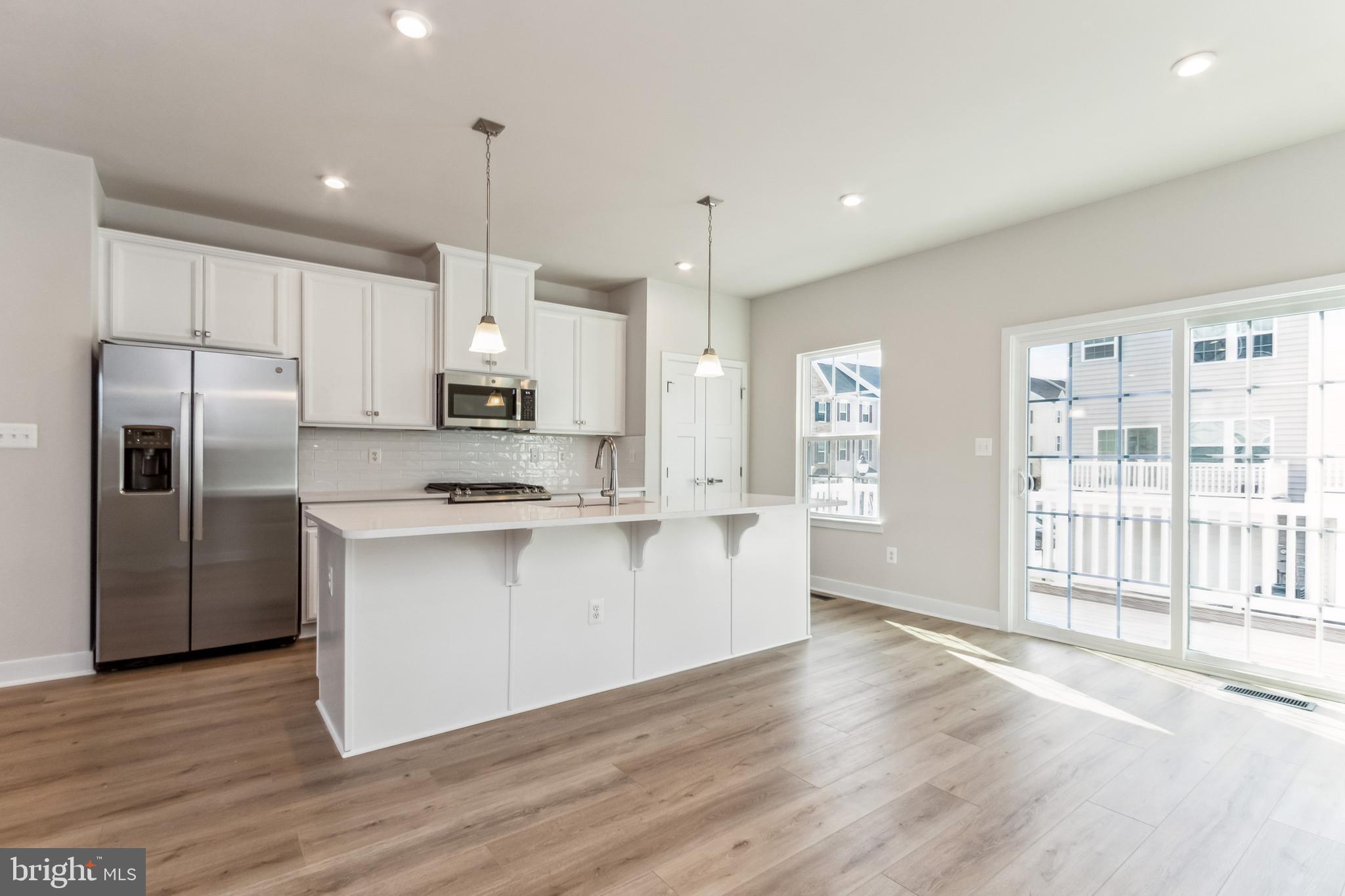 ARCOLA TOWN CENTER - Residential Lease