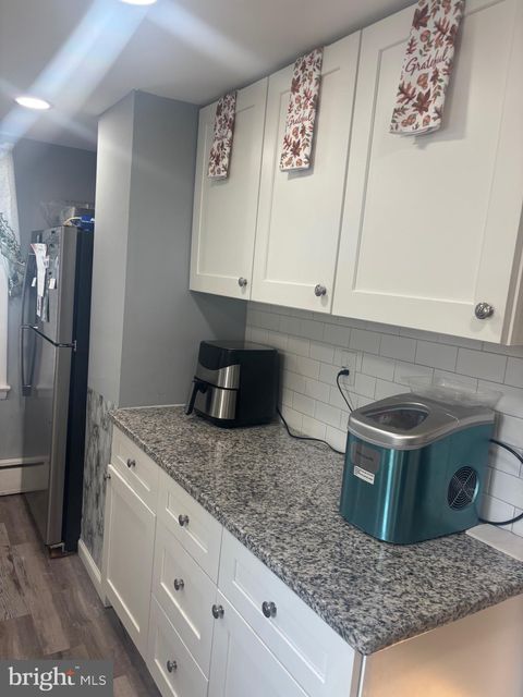 Tiny photo for 98 Railroad Avenue, PENNS GROVE, NJ 08069 (MLS # NJSA2017898)