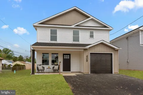 409 New York Avenue, Croydon, PA 19021 - #: PABU2092916
