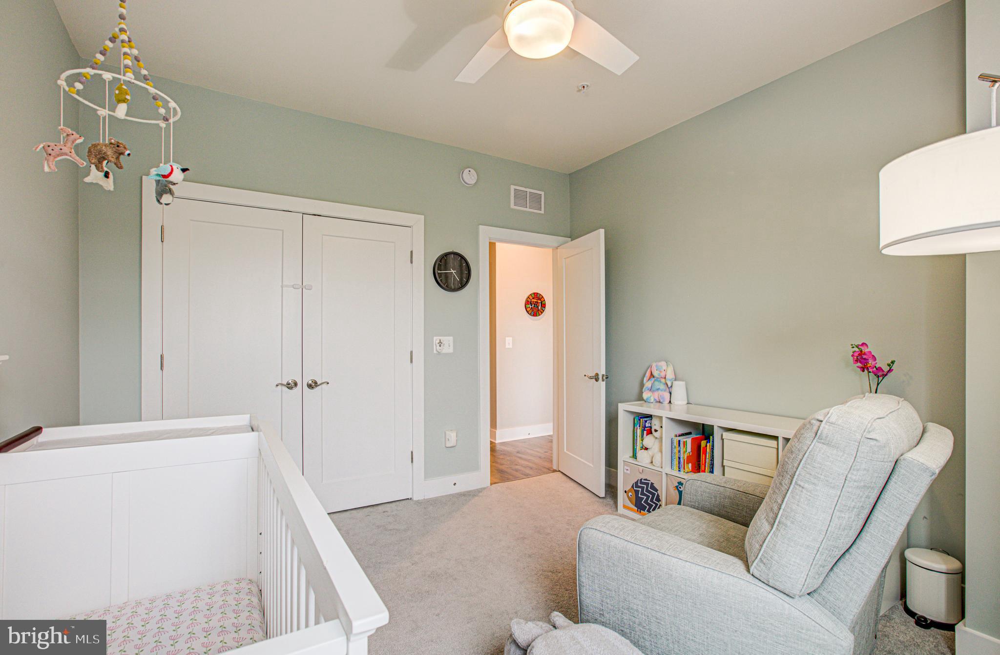 METRO SQUARE - Residential