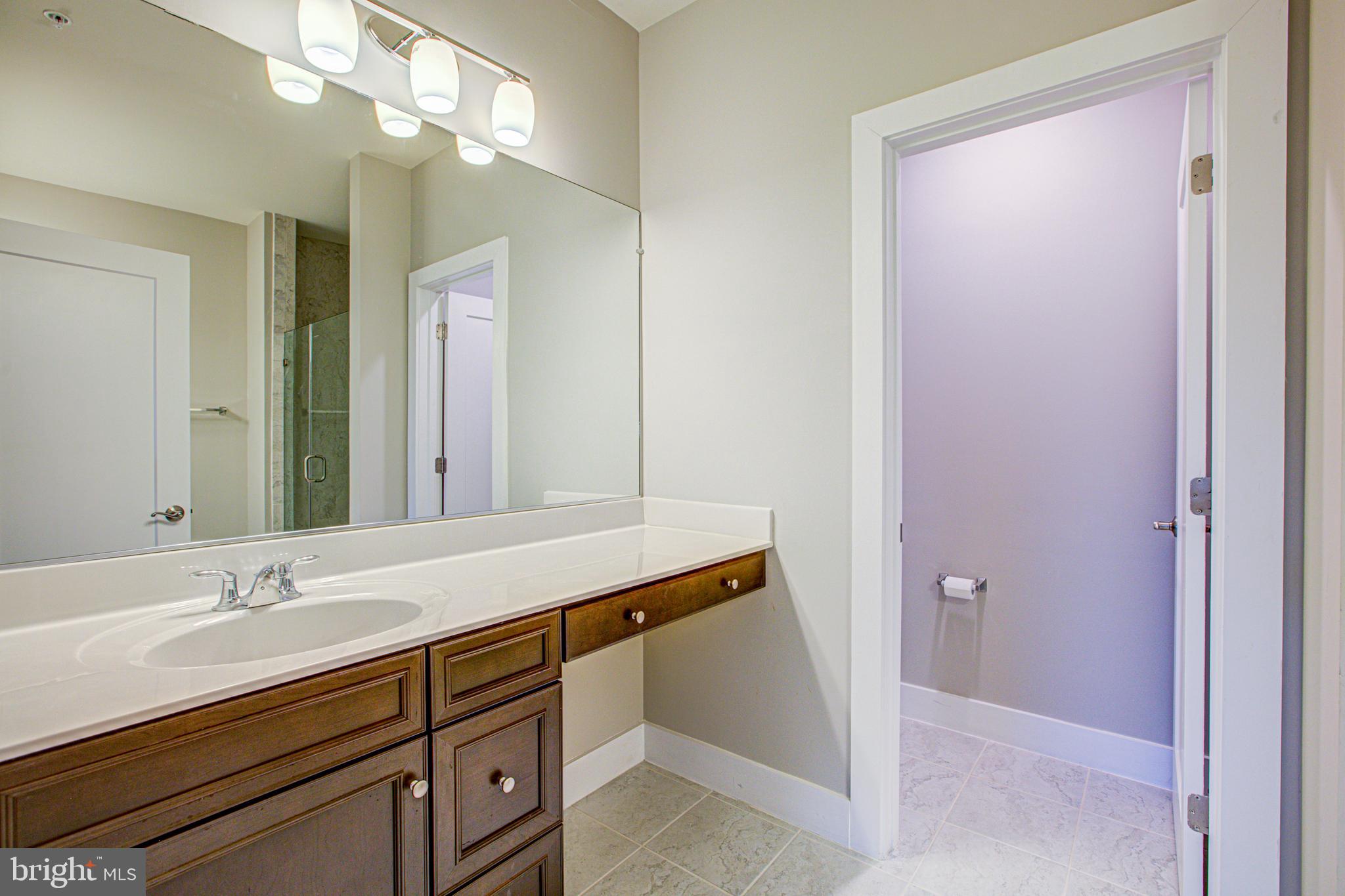 METRO SQUARE - Residential