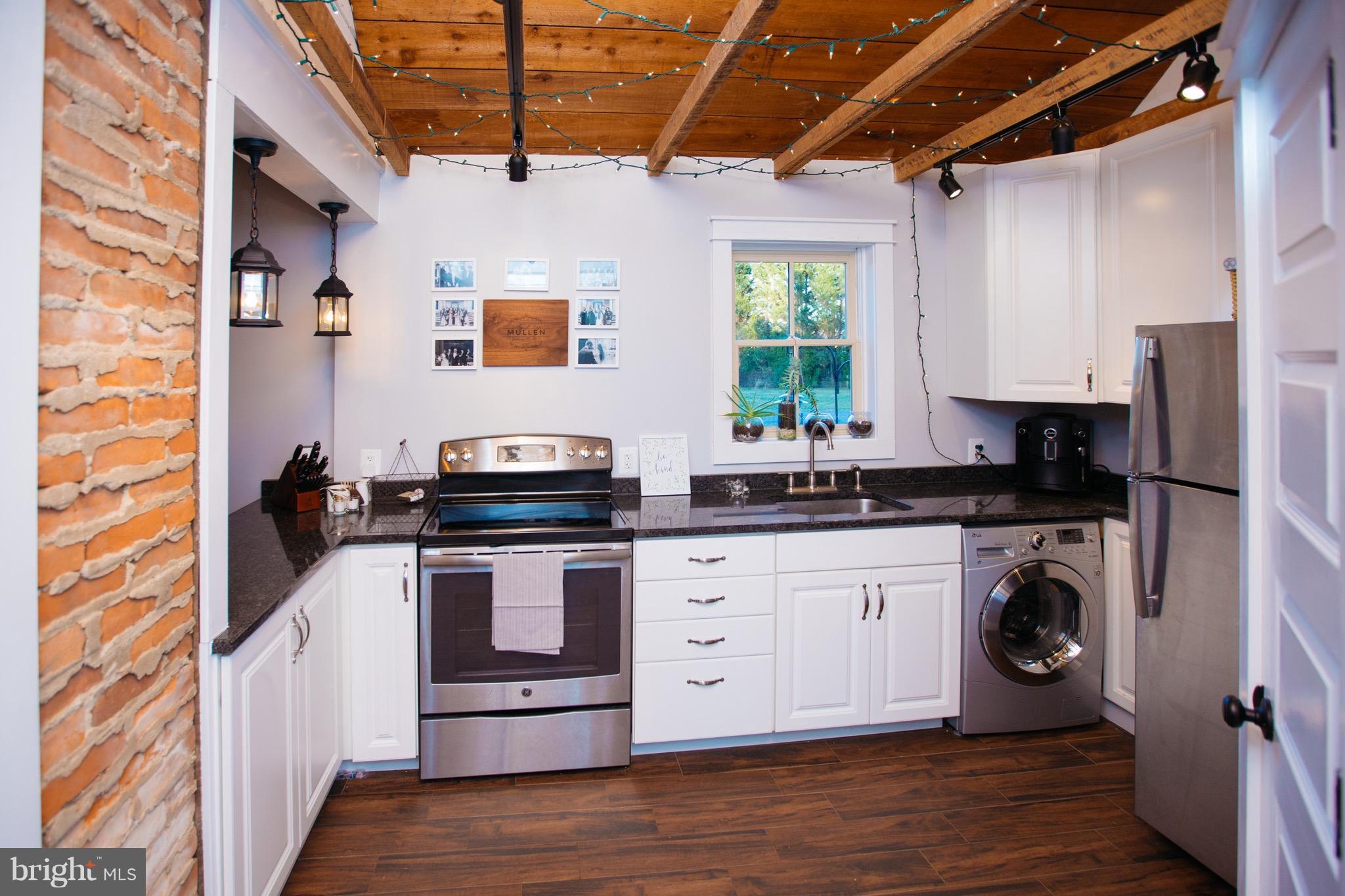 PAEONIAN SPRINGS - Residential