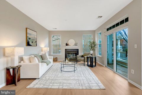 4200 MOZART BRIGADE LANE Q FAIRFAX VA 22033