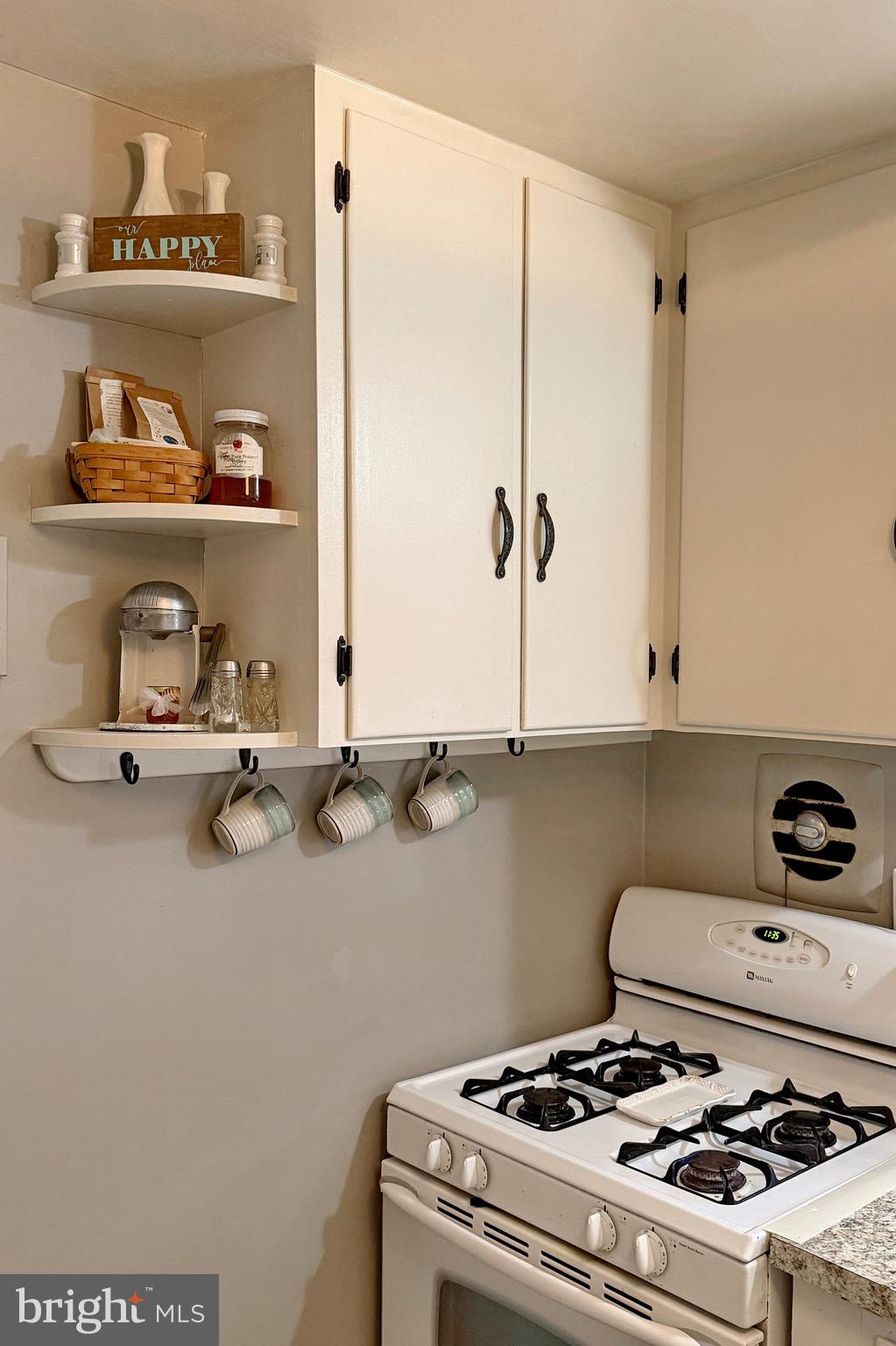 COBB ISLAND - Residential