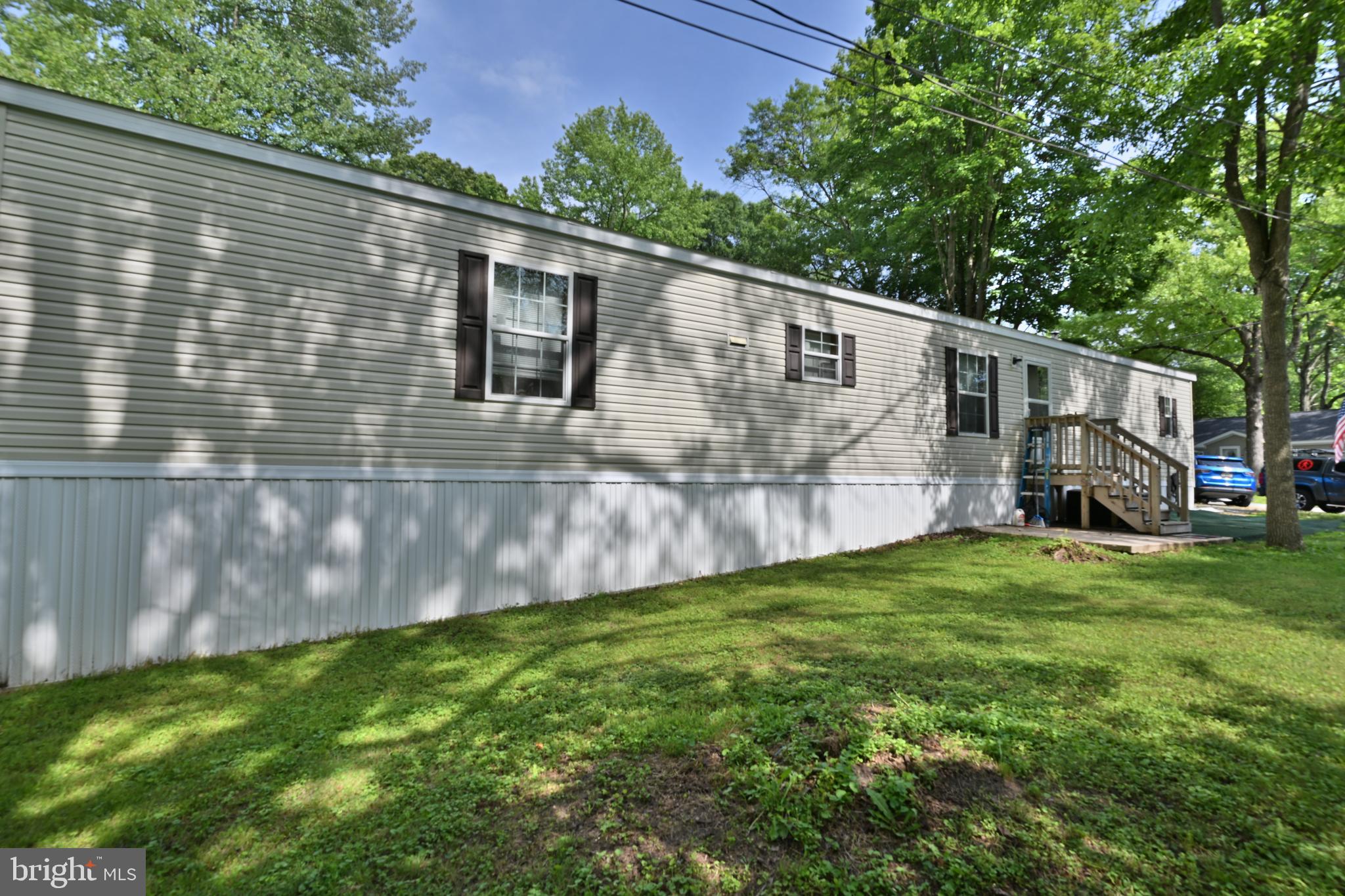 28 MALVERN DR.