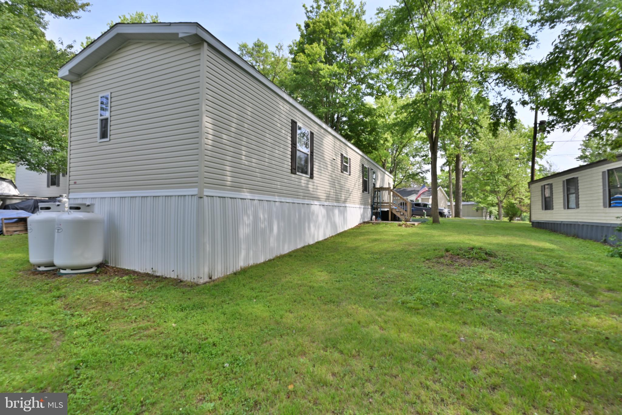 28 MALVERN DR.