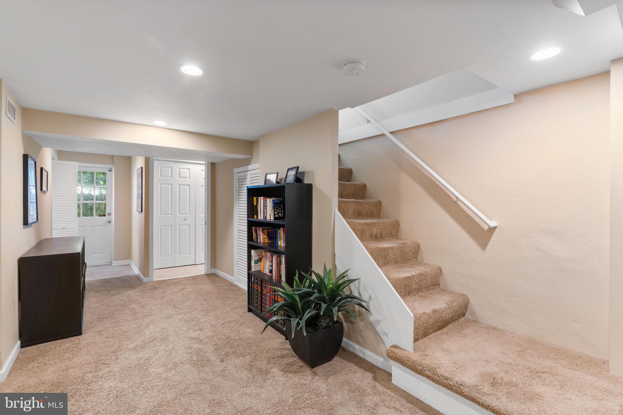 INDIAN SPRING CLUB ESTS - Residential