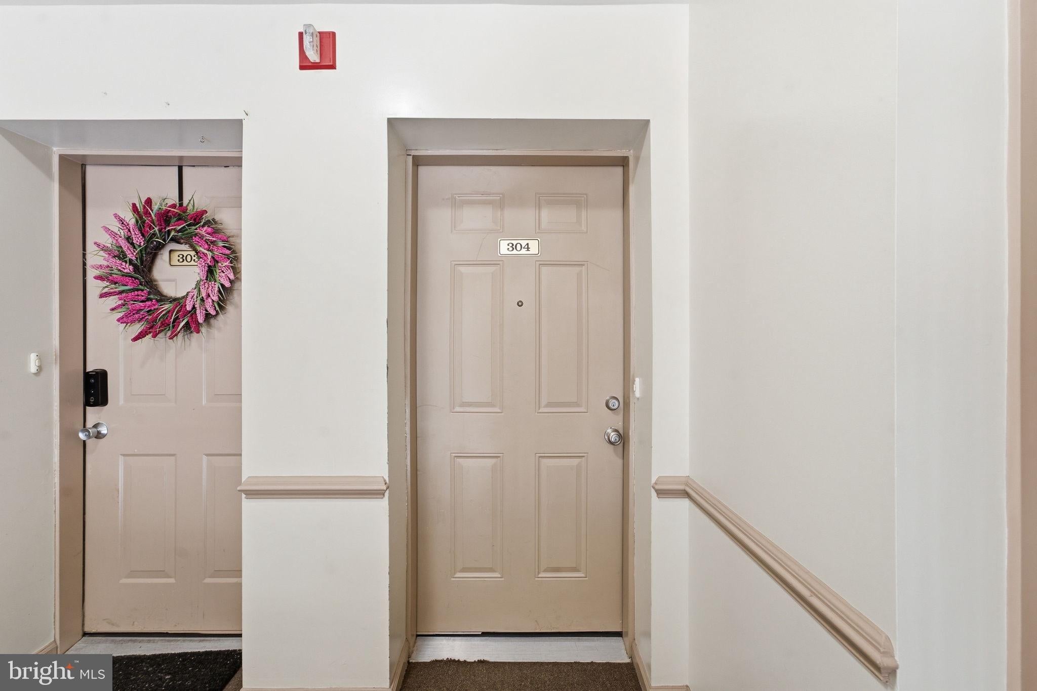 9601 LAKE POINTE COURT 304