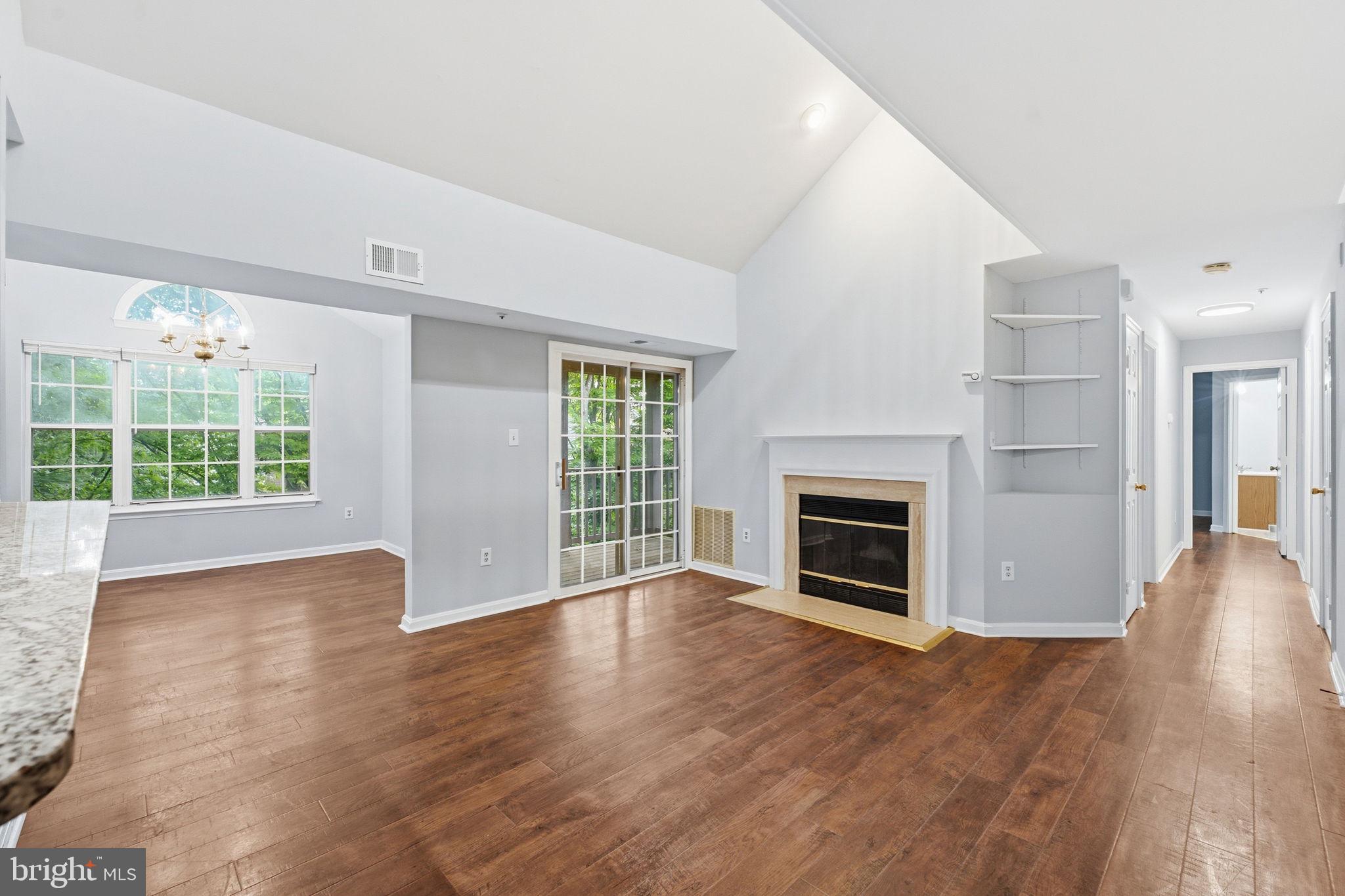 9601 LAKE POINTE COURT 304